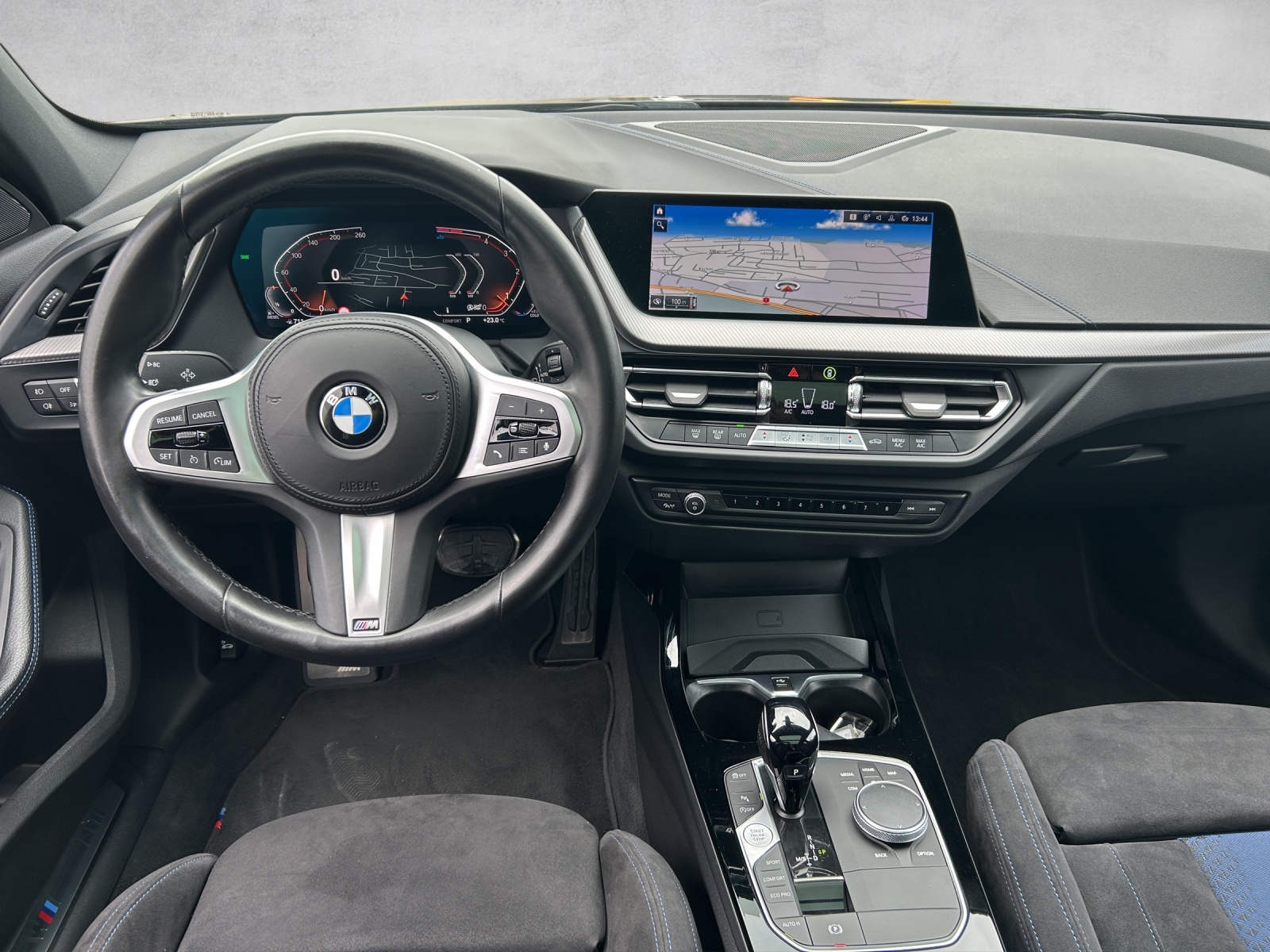 BMW 120d xDrive Steptronic M Sport-image-12