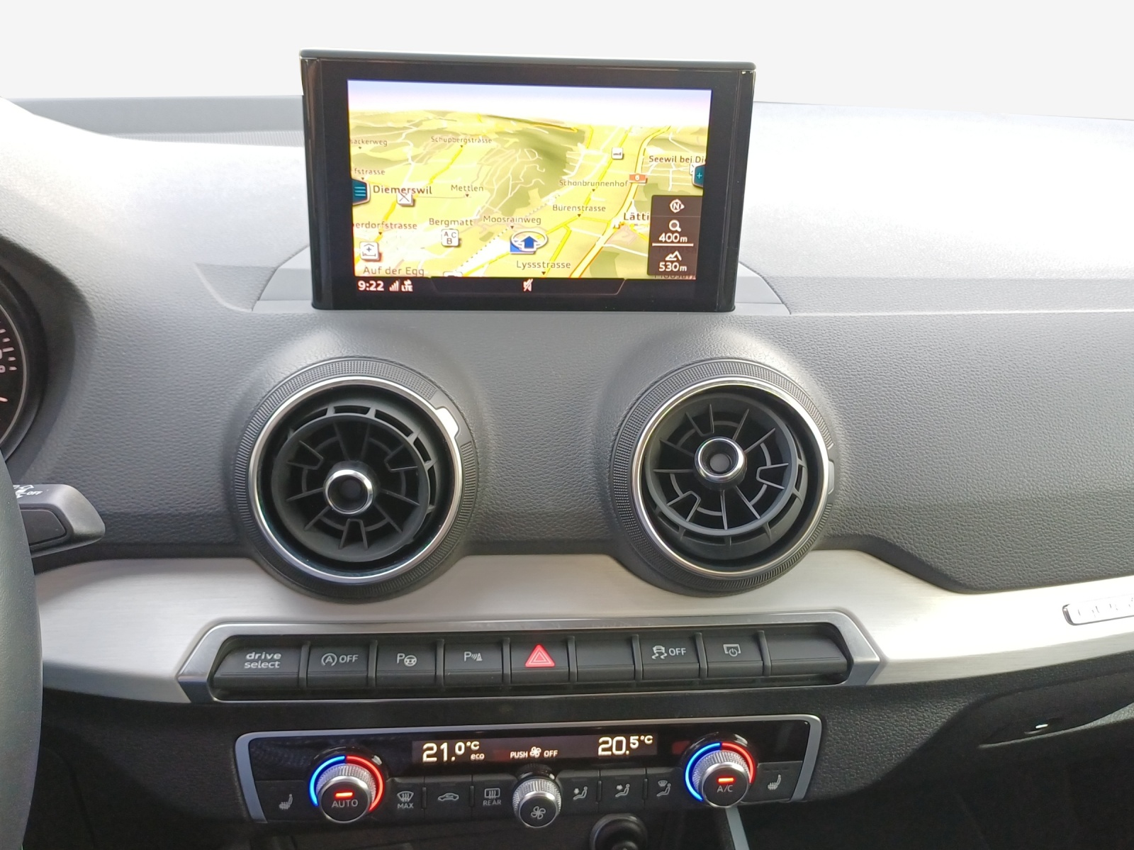 AUDI Q2 2.0 TFSI sport quattro S-tronic-image-10