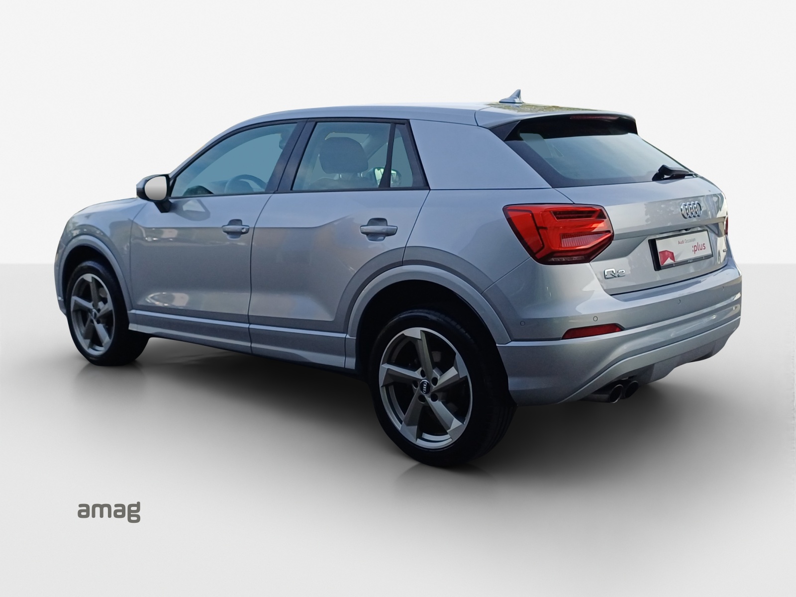 AUDI Q2 2.0 TFSI sport quattro S-tronic-image-2