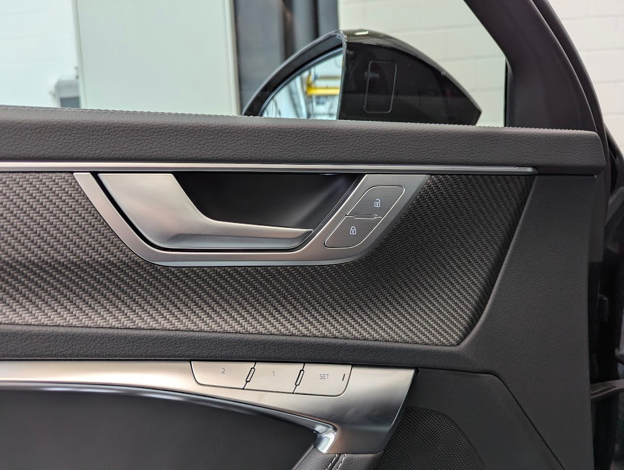 AUDI S6 Avant 3.0 V6 TDI quattro T-Tronic*5J GAR ALL-BLACK ASSISTS LUFTFEDERUNG 360CAM B&O MATRIX 21 UVM*-image-3