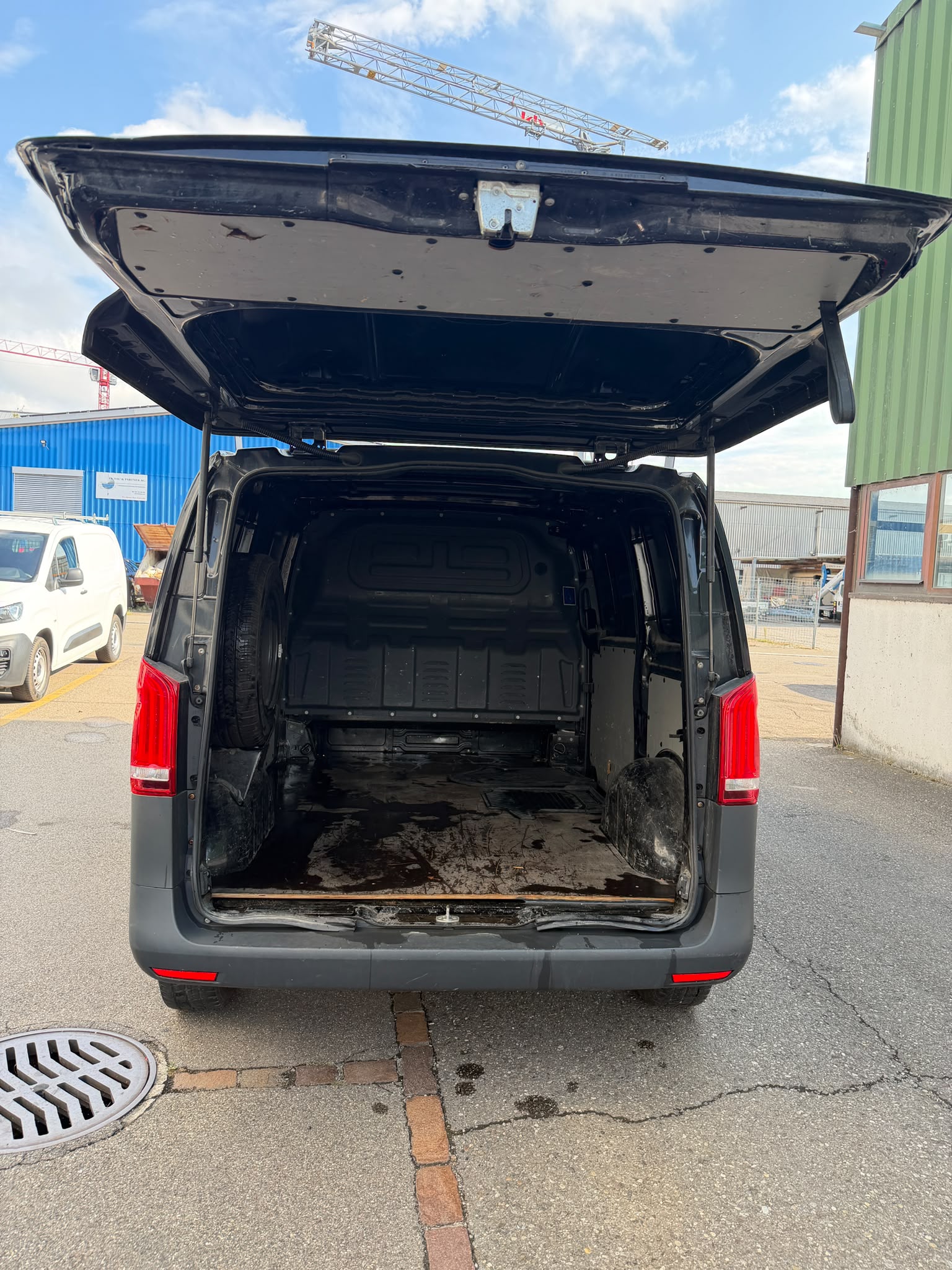 MERCEDES-BENZ Vito 111 CDI Euro 5 Seitenschaden-image-8