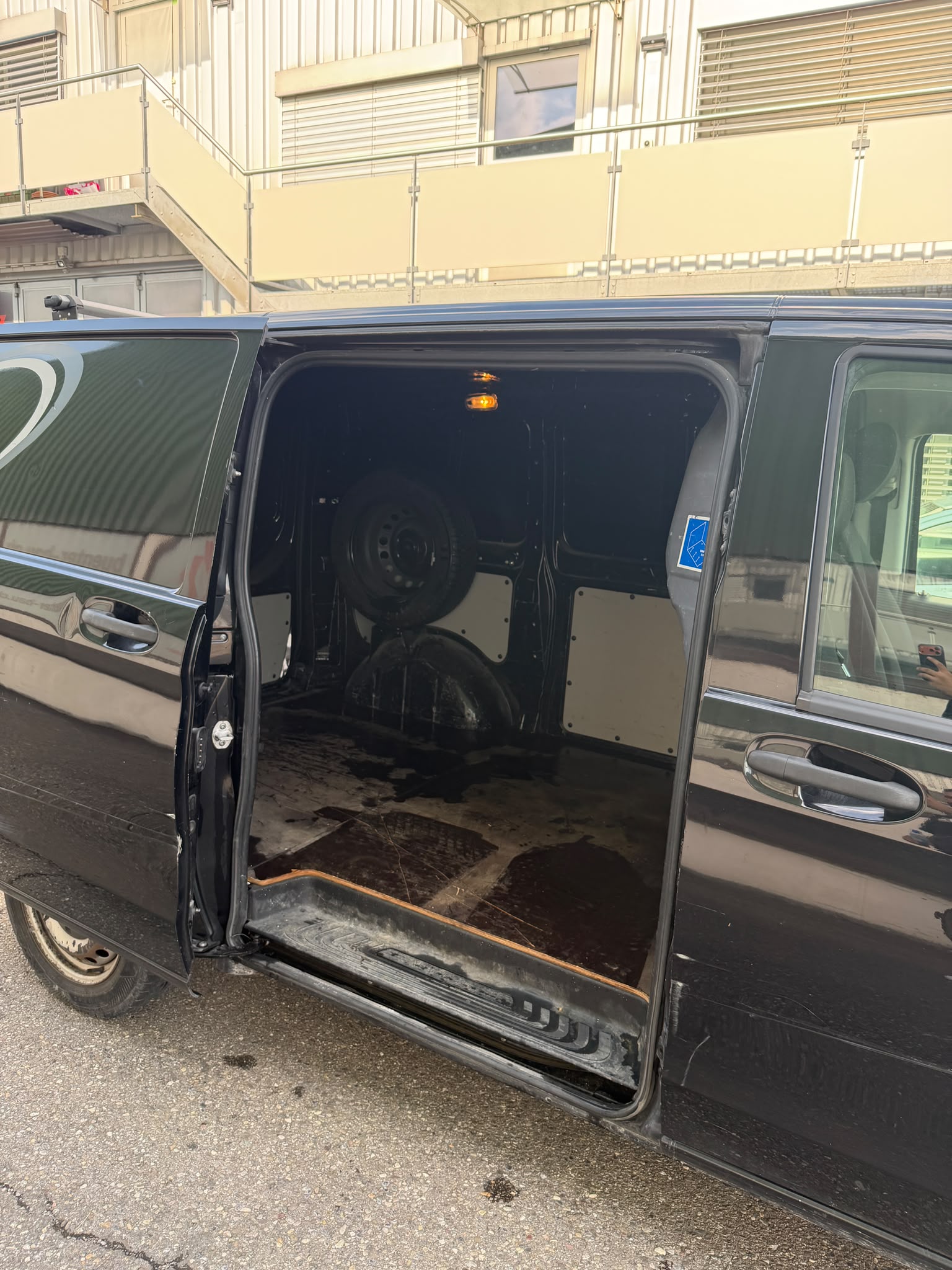 MERCEDES-BENZ Vito 111 CDI Euro 5 Seitenschaden-image-4