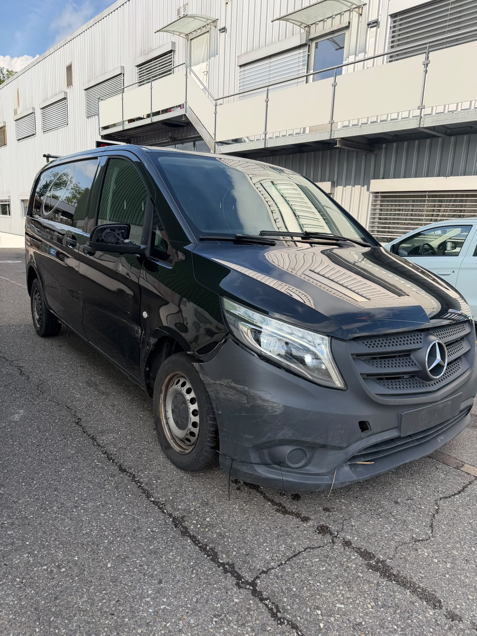 MERCEDES-BENZ Vito 111 CDI Euro 5 Seitenschaden-image-0