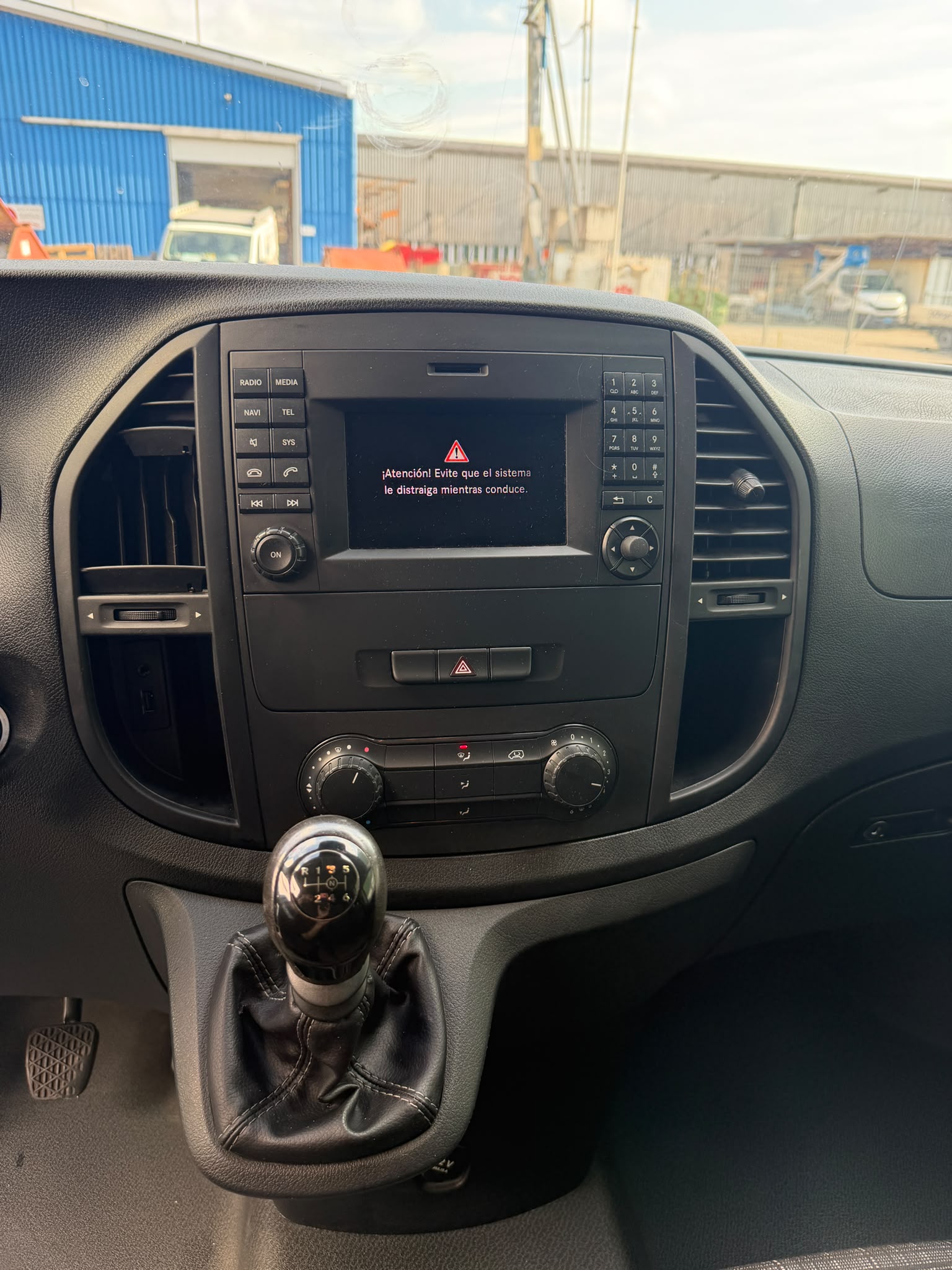 MERCEDES-BENZ Vito 111 CDI Euro 5 Seitenschaden-image-1