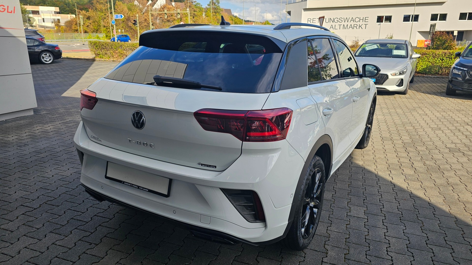 VW T-Roc 2.0 TSI R-Line DSG 4Motion-image-7