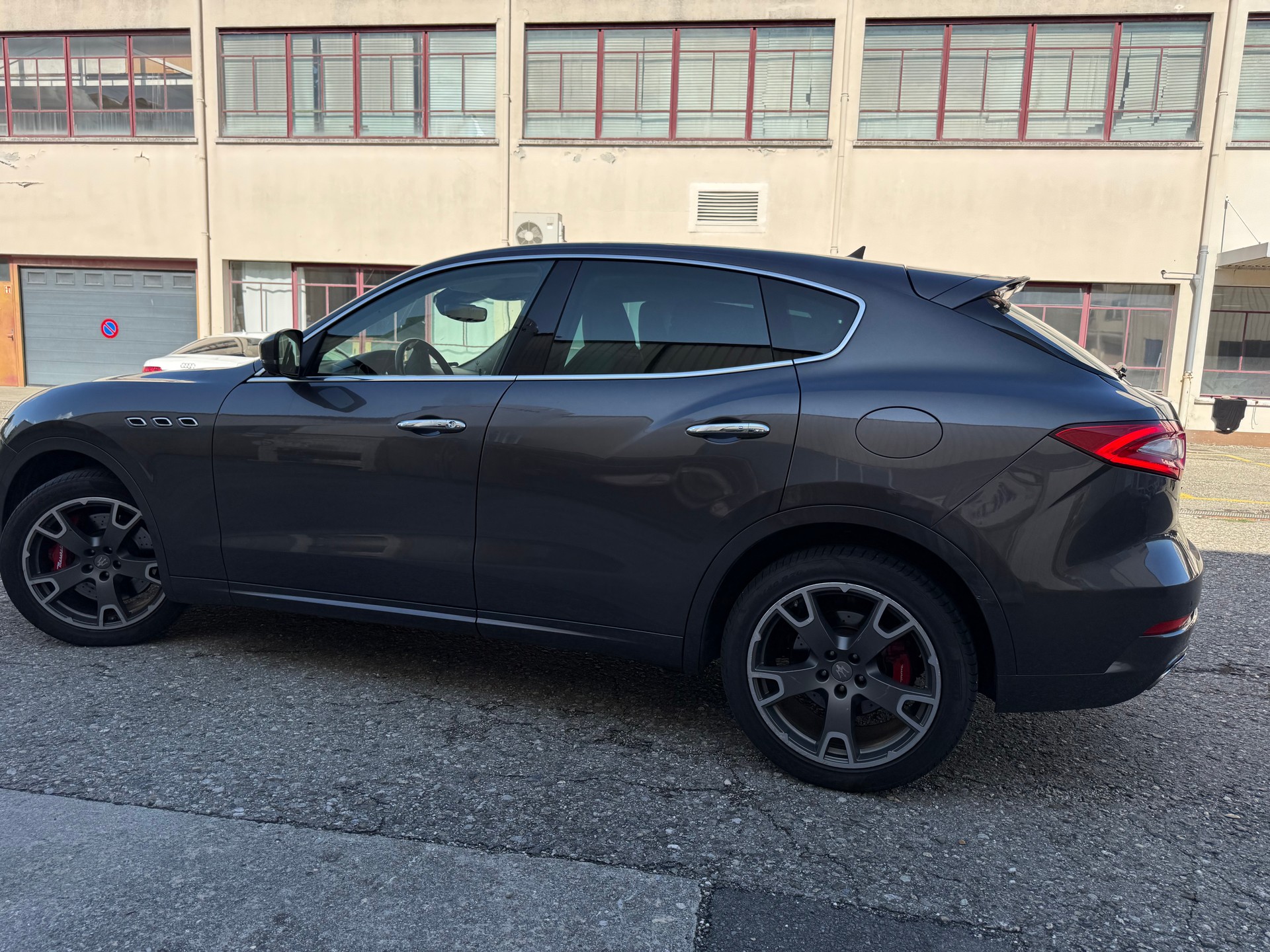 MASERATI Levante S 3.0 V6 Automatica-image-7