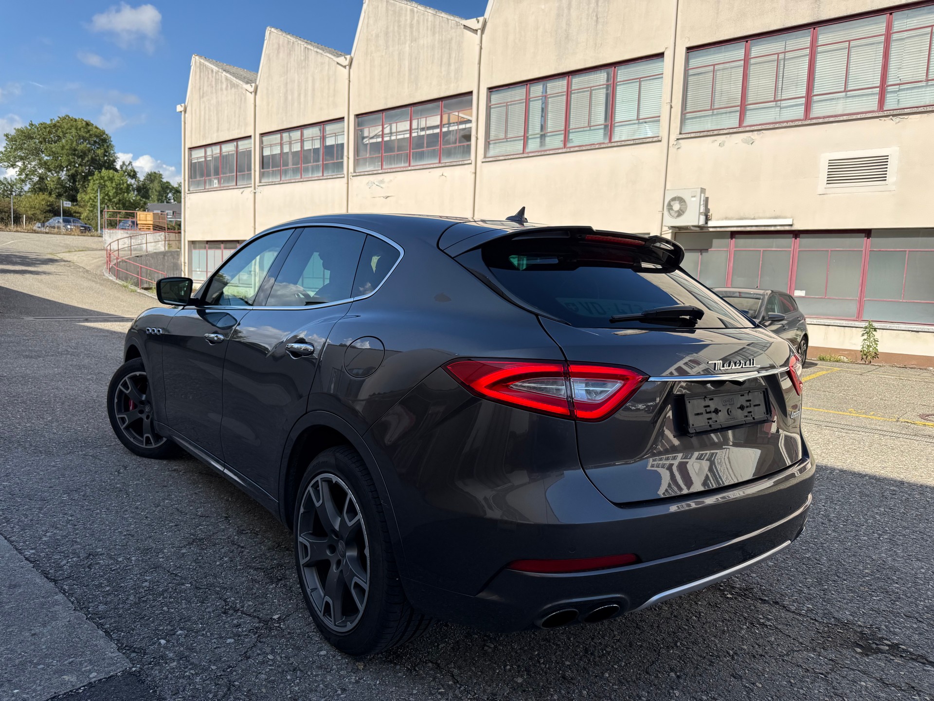 MASERATI Levante S 3.0 V6 Automatica-image-9