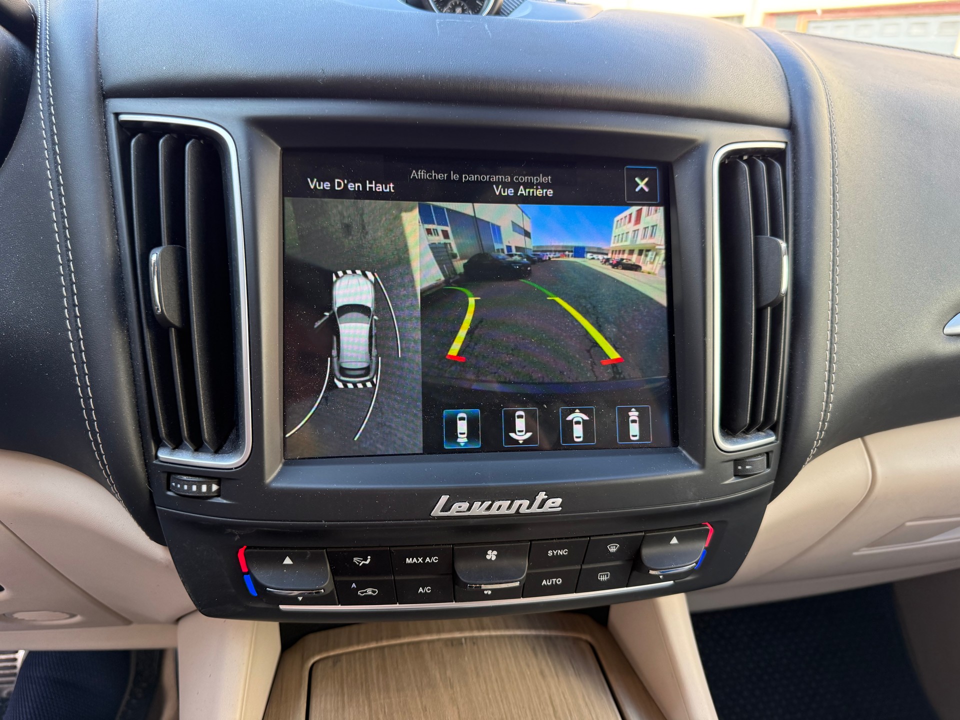 MASERATI Levante S 3.0 V6 Automatica-image-11
