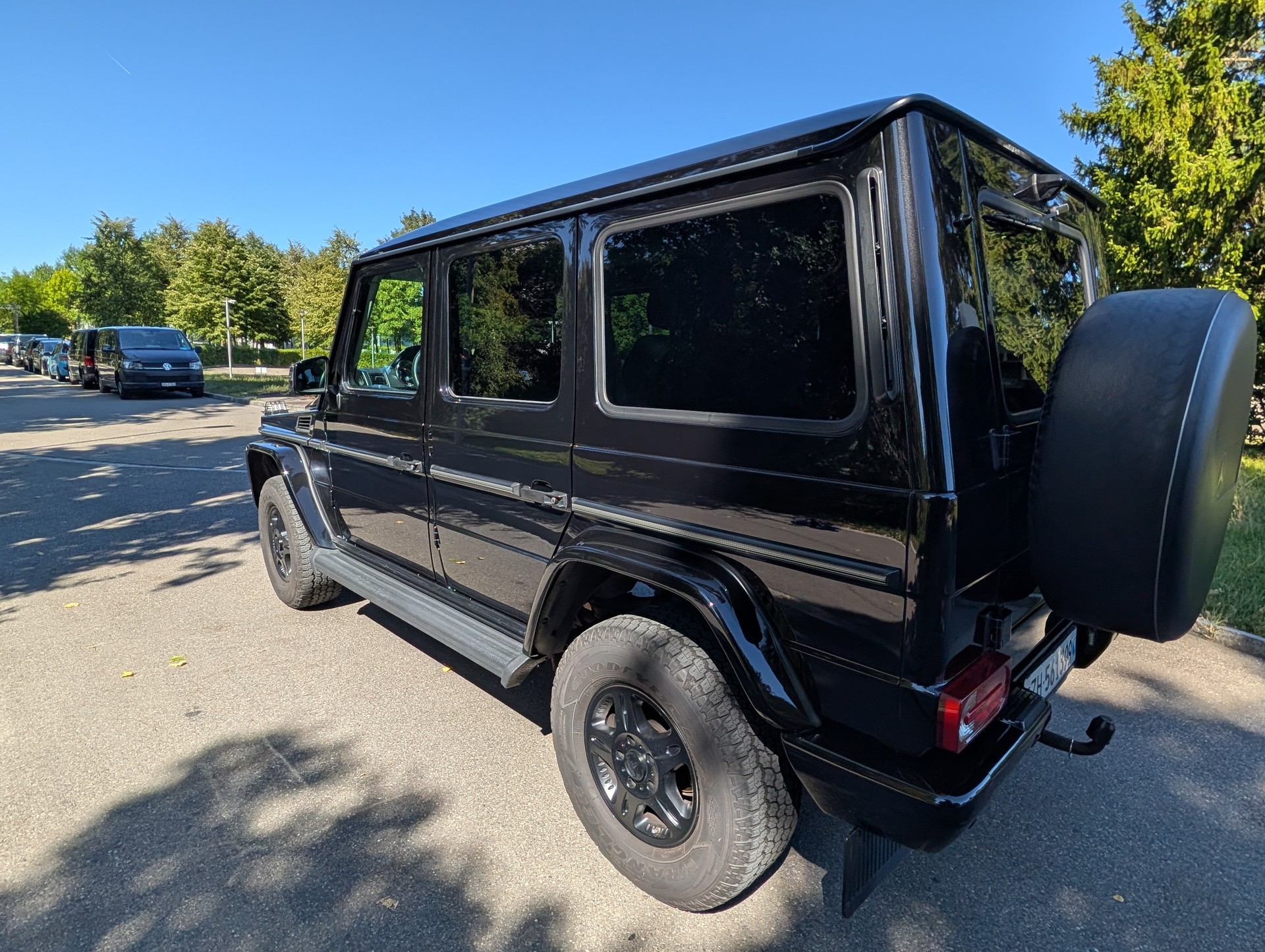 MERCEDES-BENZ G 500 lang-image-4