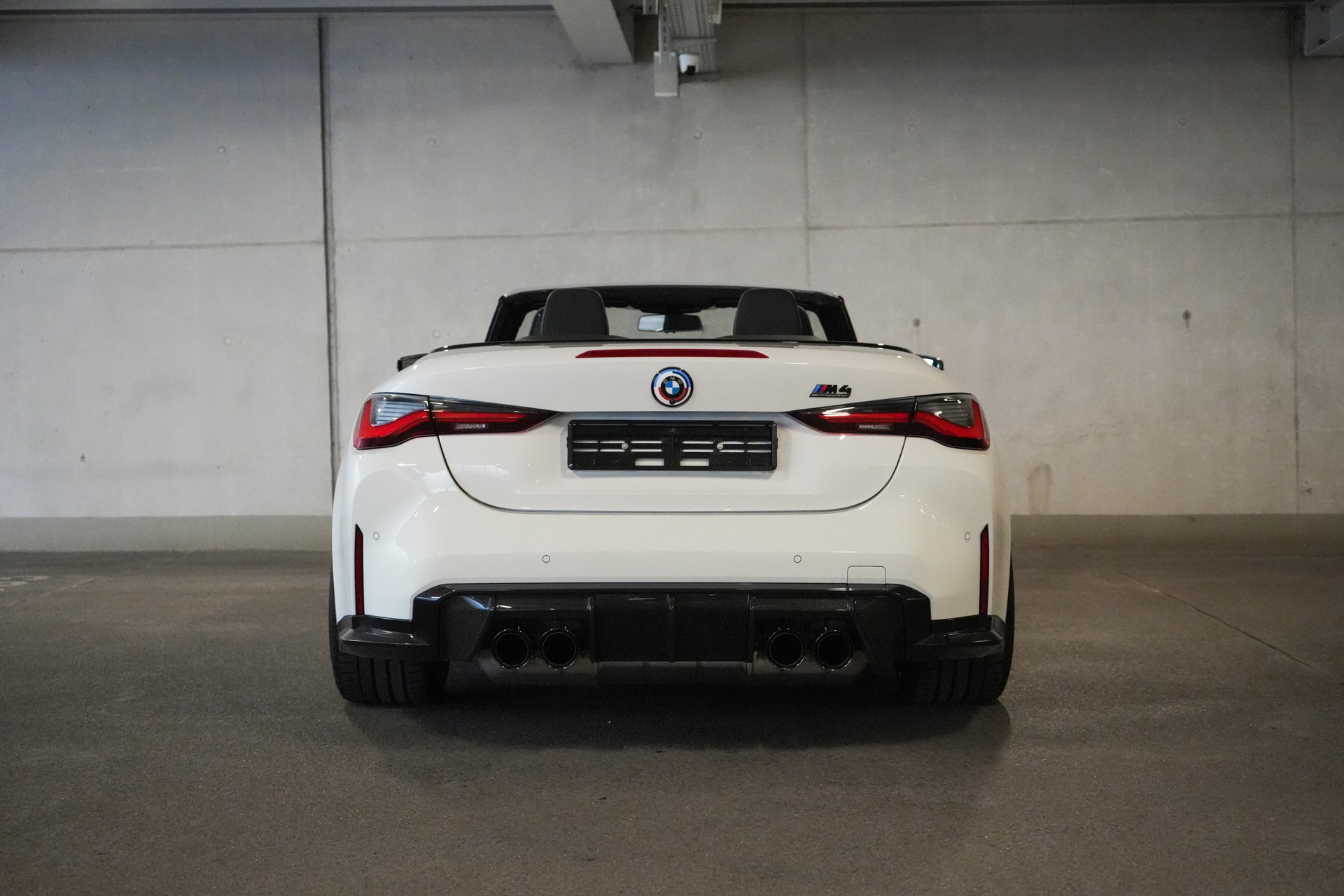 BMW M4 Cabrio Competition M xDrive-image-3