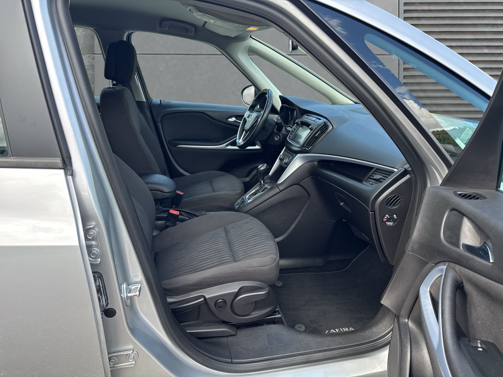 OPEL Zafira 1.4i 16V Turbo Enjoy Automatic-image-9