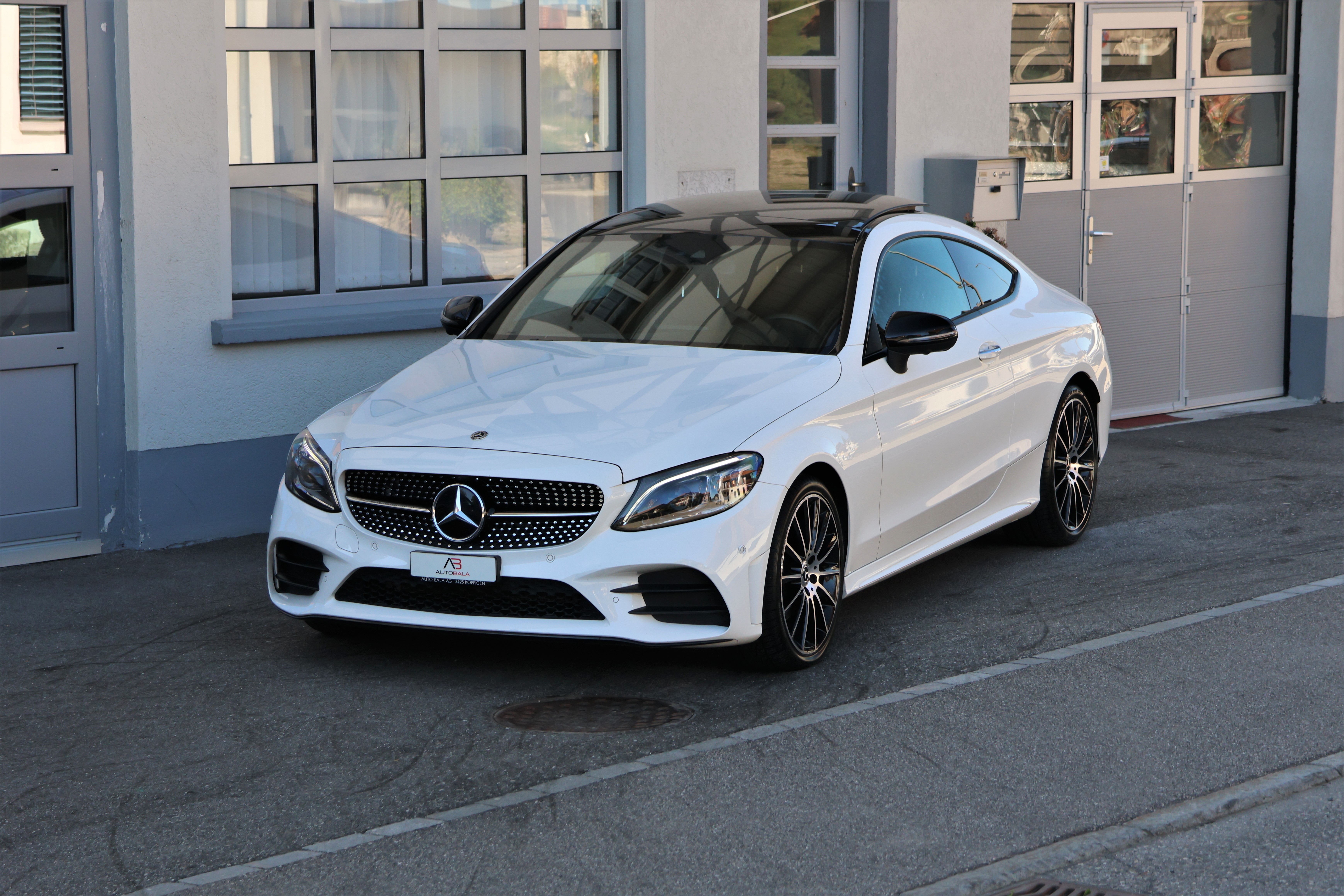 Car photo