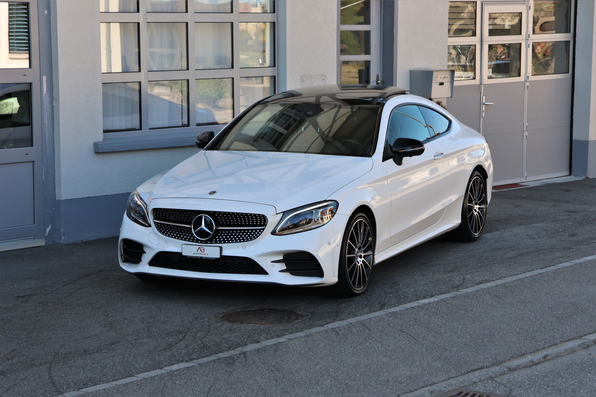 MERCEDES-BENZ C 200 Coupé 4Matic AMG Line 9G-Tronic (CH)