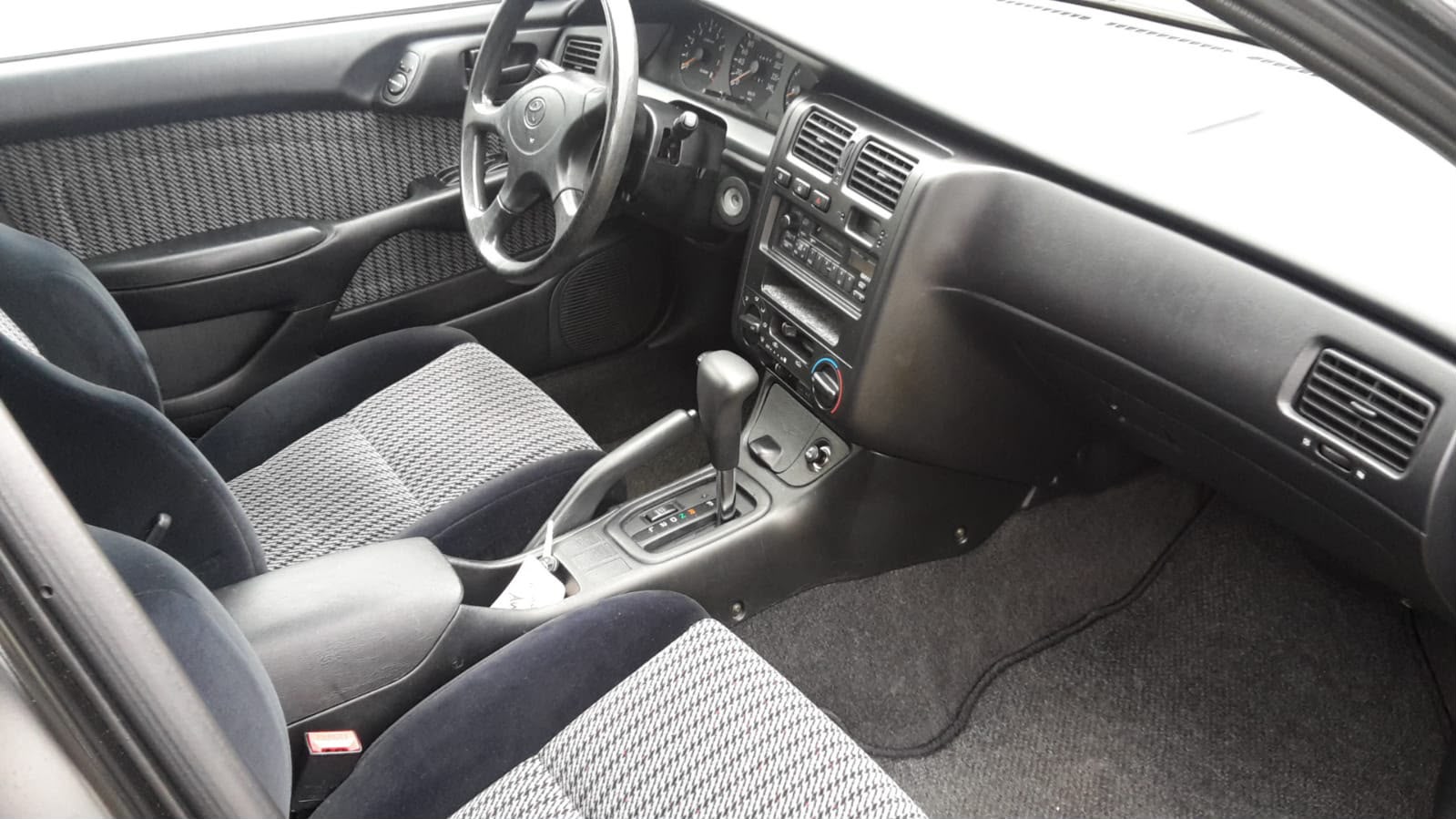 TOYOTA 2.0 GLi-image-3