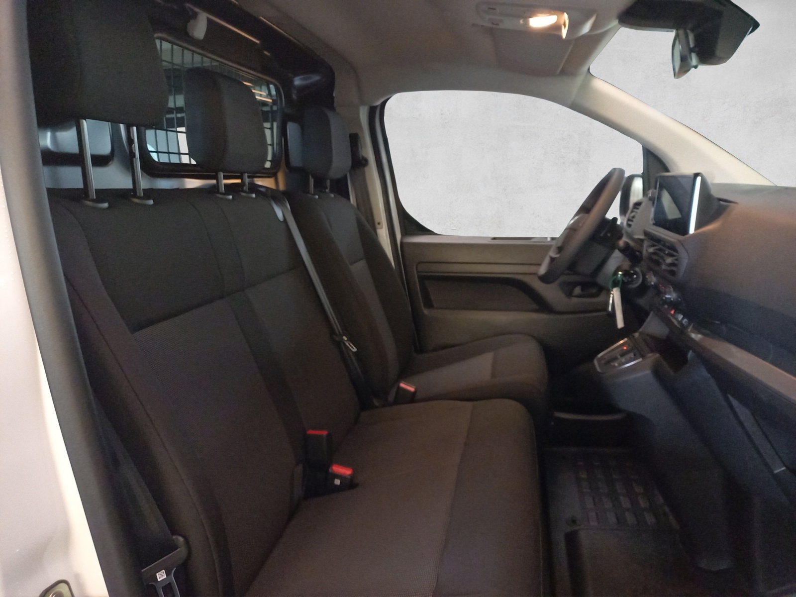 PEUGEOT e-Expert Kaw. Standard 75 kWh-image-14