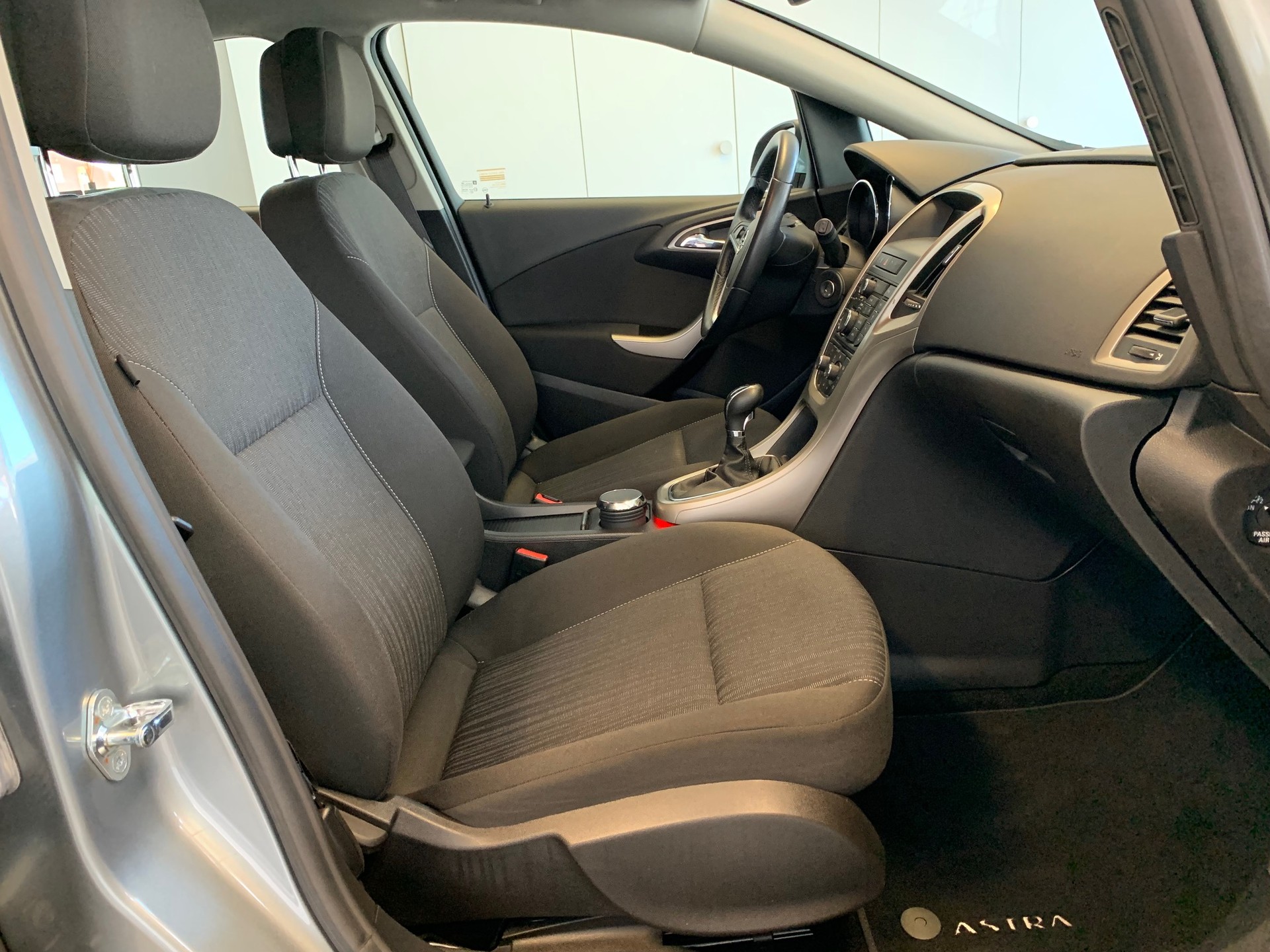 OPEL Astra 1.4i 16V Turbo Sport-image-9