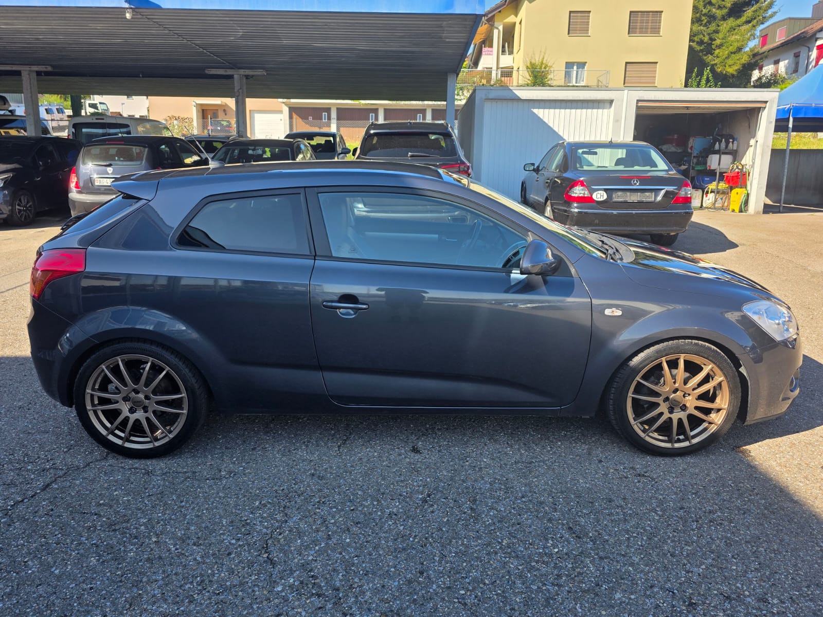 KIA Pro_Cee'd 2.0 16V Sport Automatic-image-6