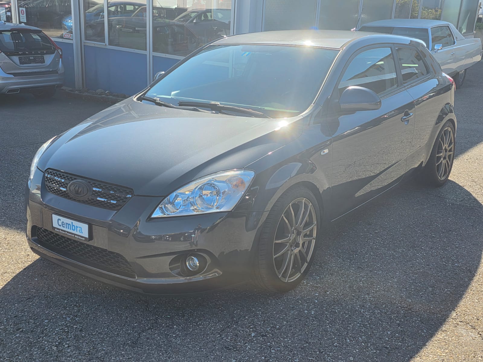 KIA Pro_Cee'd 2.0 16V Sport Automatic-showroom-element-1