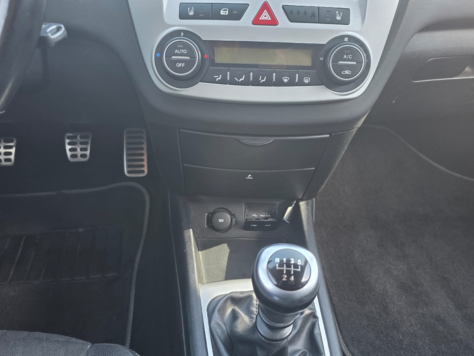 KIA Pro_Cee'd 2.0 16V Sport Automatic-image-25