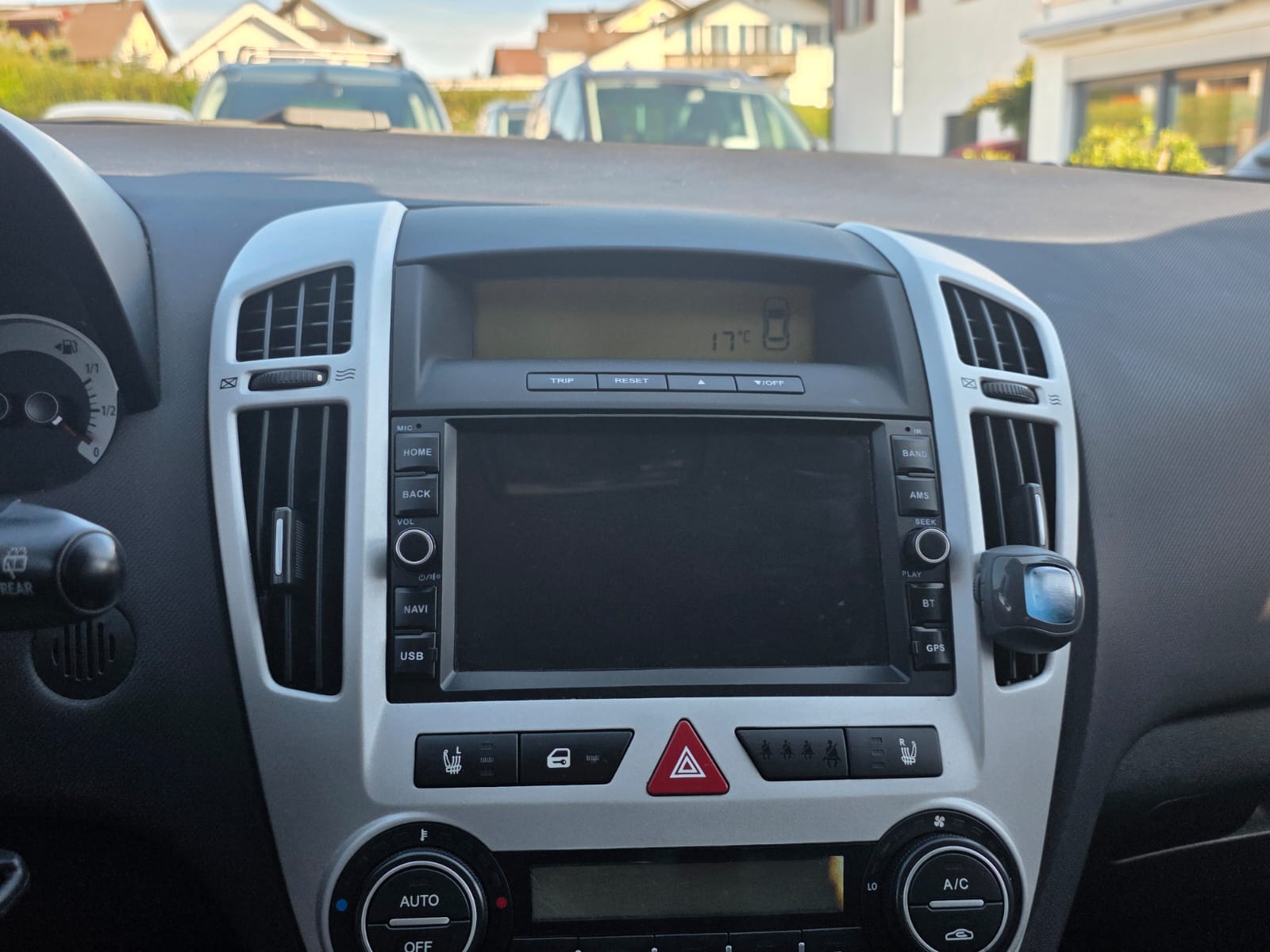 KIA Pro_Cee'd 2.0 16V Sport Automatic-image-22