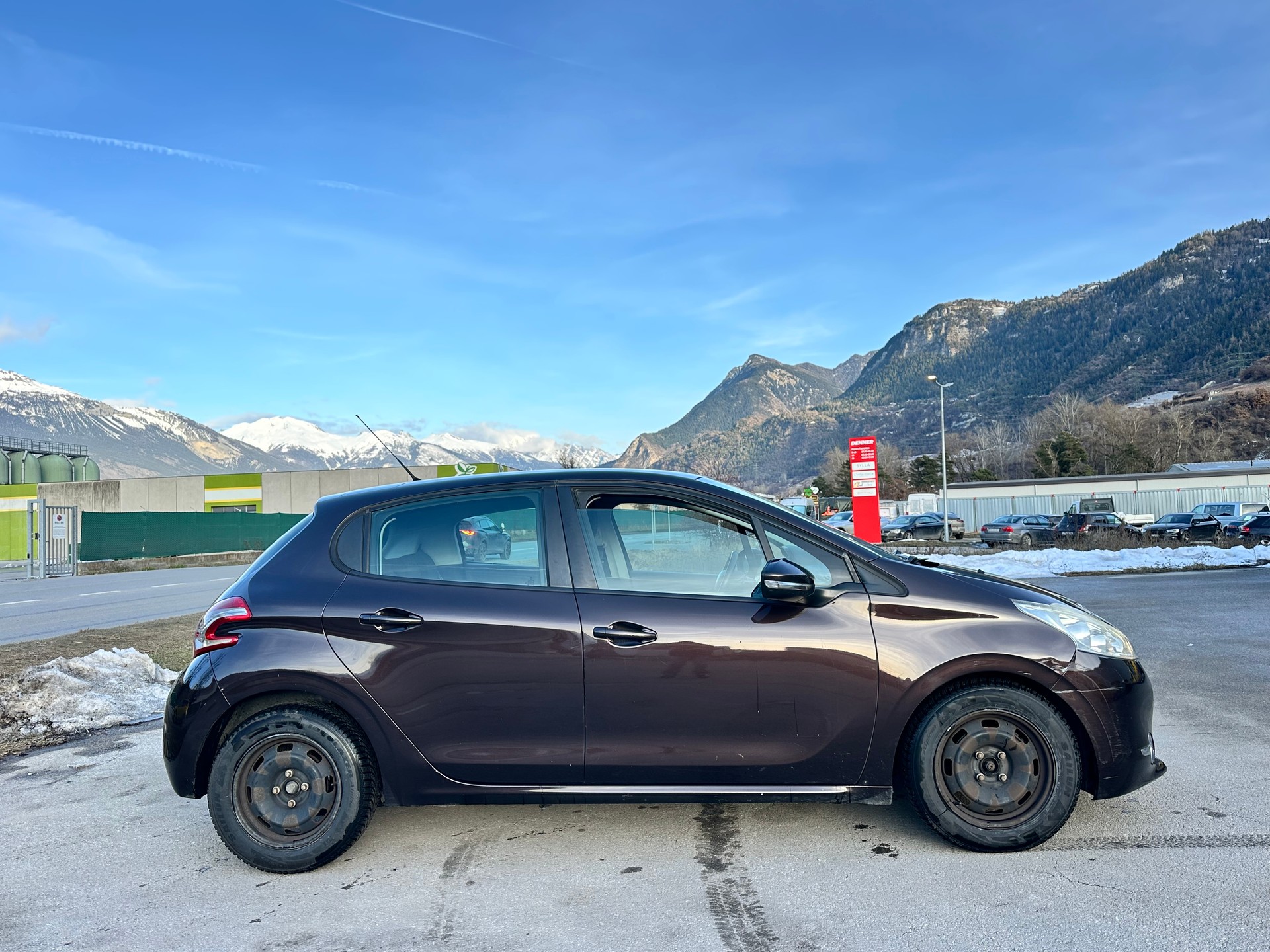 PEUGEOT 208 1.6 e-HDI Active-image-4