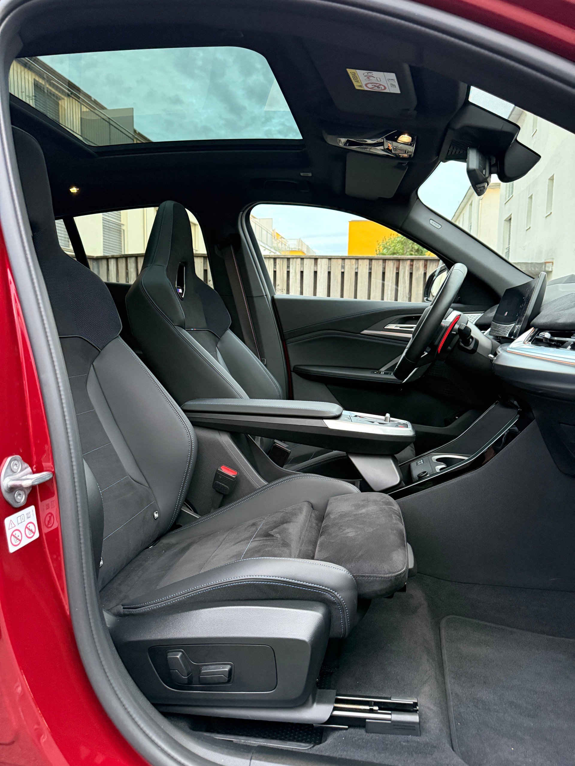 BMW X2 xDRIVE M35i M SPORT PRO*PANORAMADACH*EL. ANHÄNGERKUPPLUNG (VELO)*-image-15