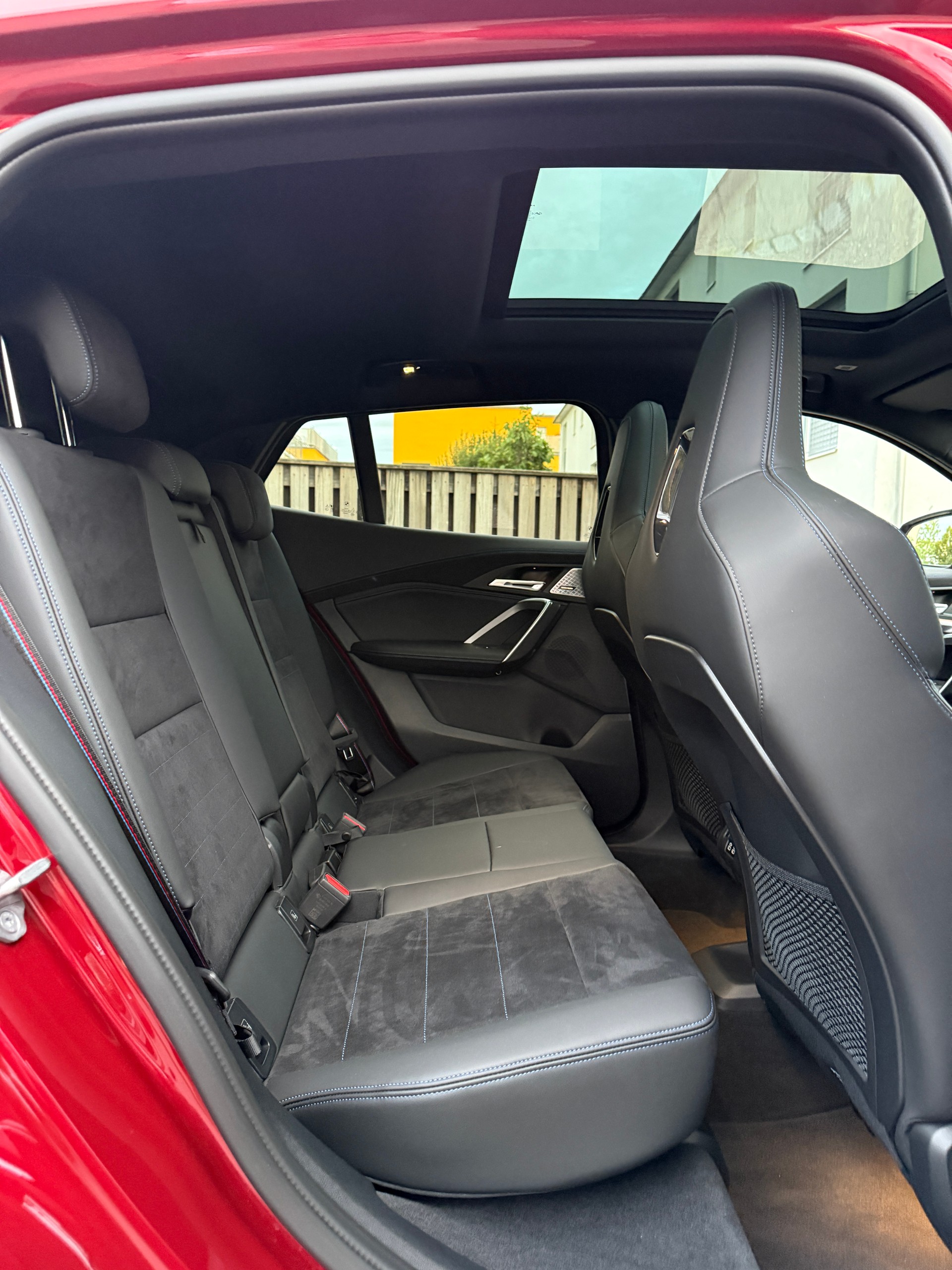 BMW X2 xDRIVE M35i M SPORT PRO*PANORAMADACH*EL. ANHÄNGERKUPPLUNG (VELO)*-image-28