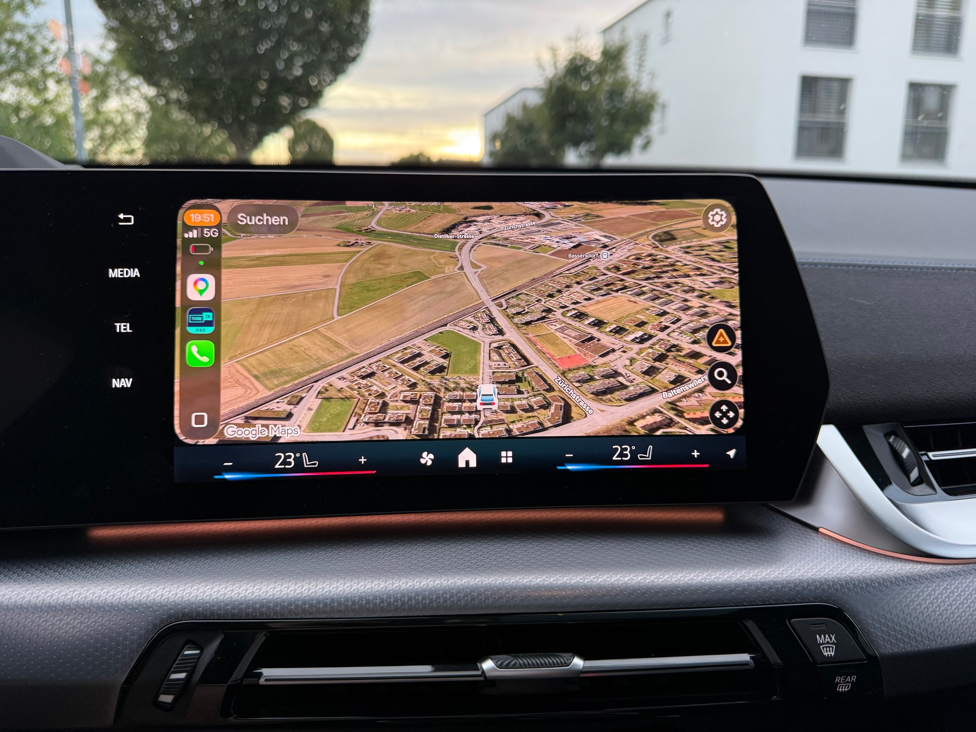 BMW X2 xDRIVE M35i M SPORT PRO*PANORAMADACH*EL. ANHÄNGERKUPPLUNG (VELO)*-image-19