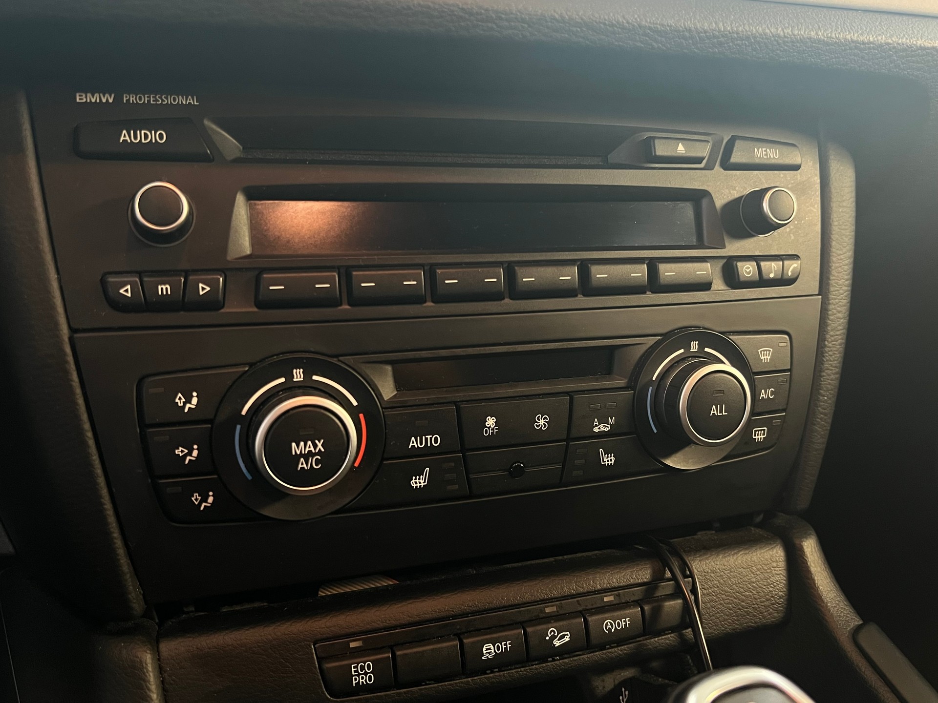 BMW X1 xDrive 20i Sport Line Steptronic-image-11