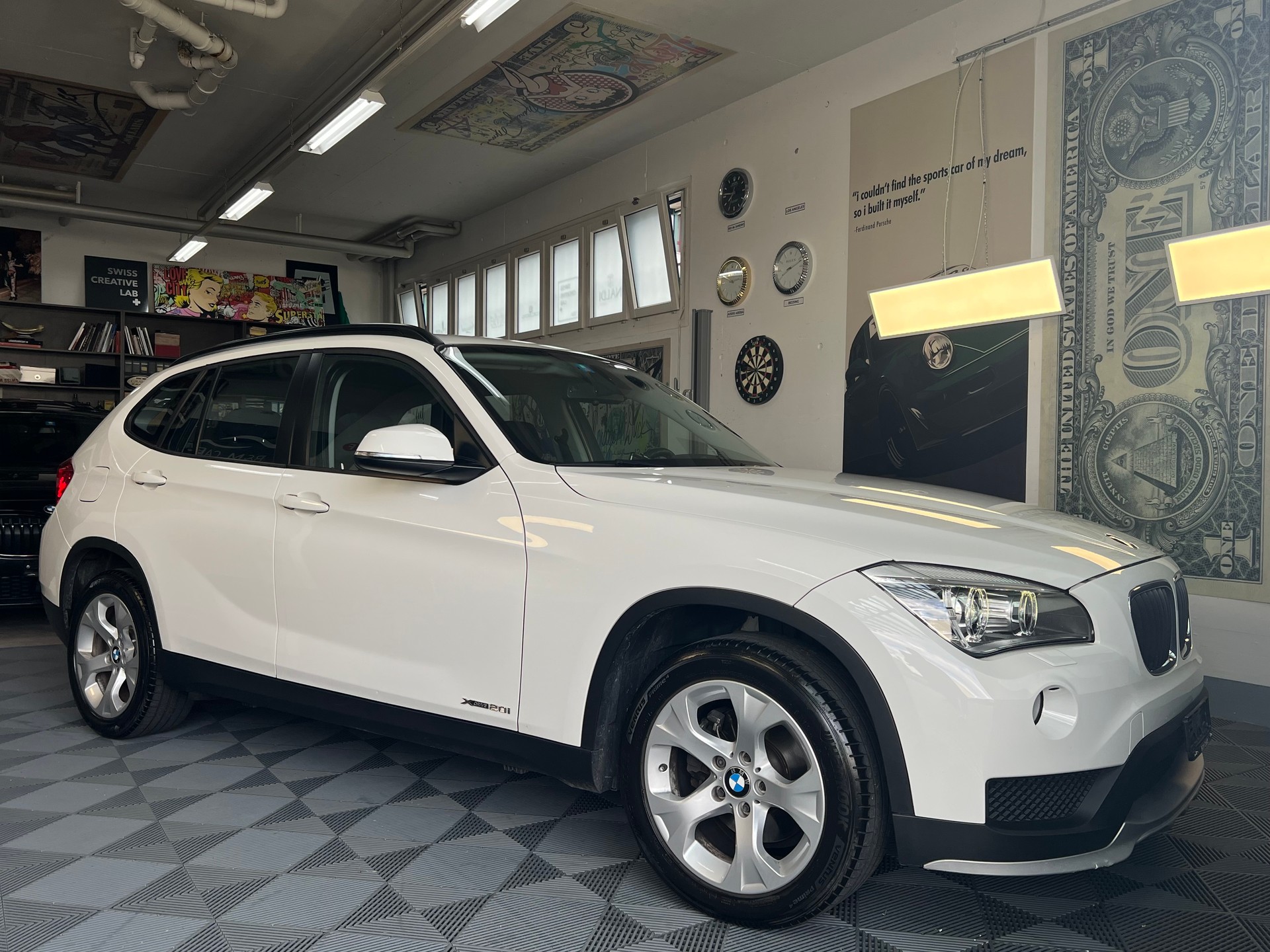 BMW X1 xDrive 20i Sport Line Steptronic-image-0