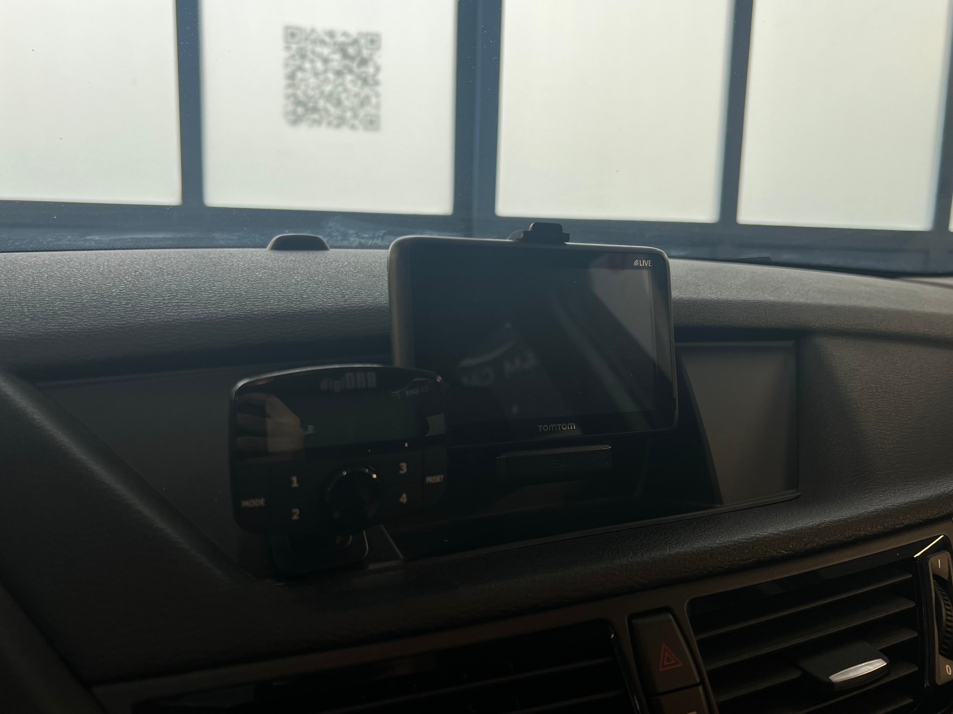 BMW X1 xDrive 20i Sport Line Steptronic-image-13