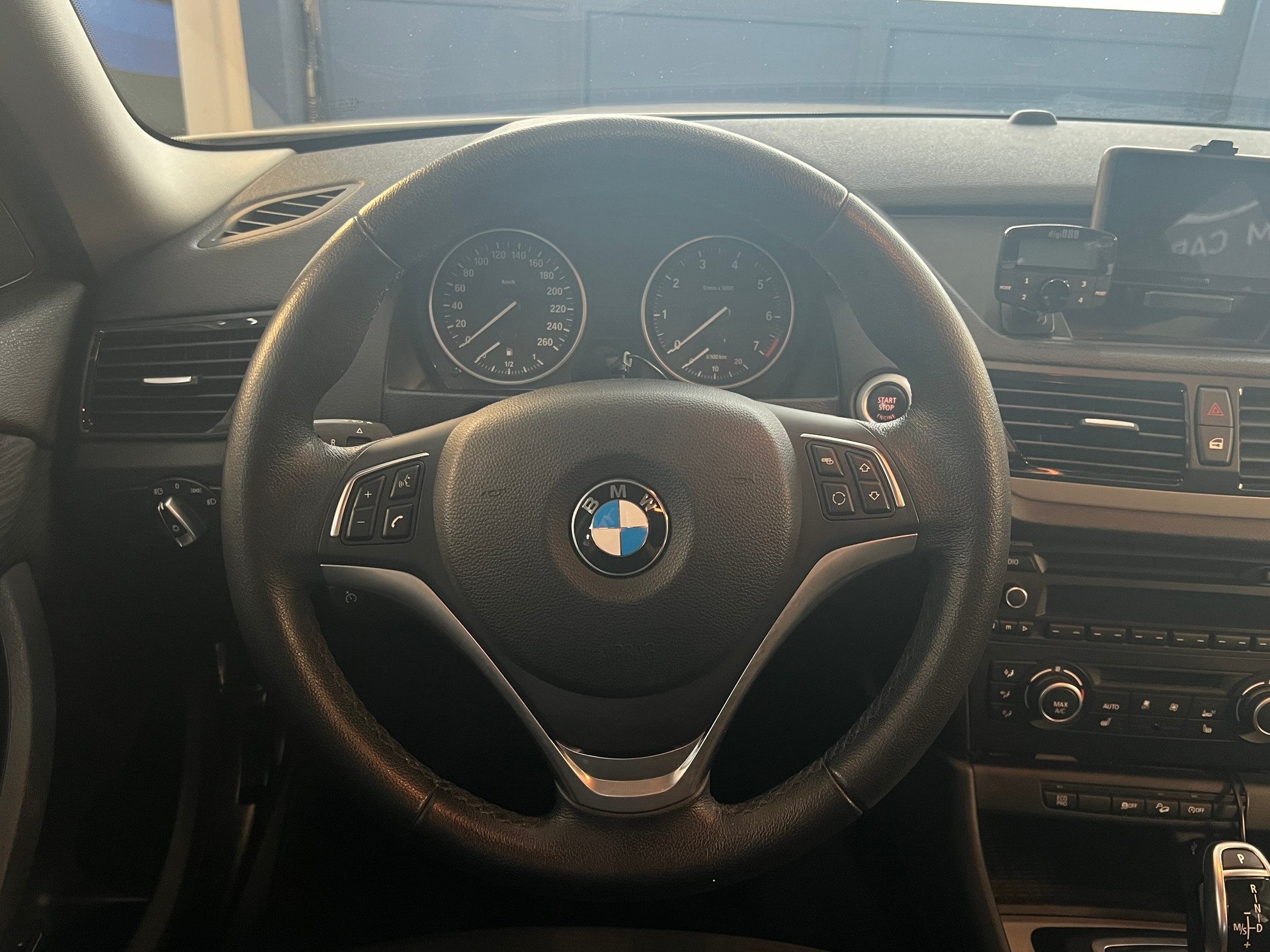 BMW X1 xDrive 20i Sport Line Steptronic-image-7