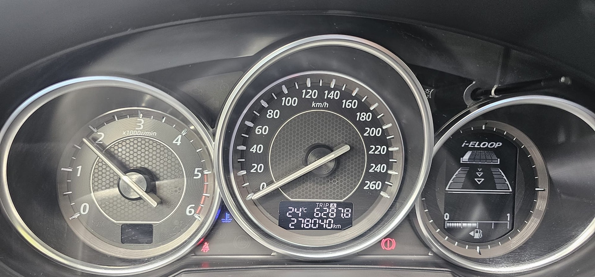 MAZDA 6 Sportwagon 2.2 D 16V HP Revolution-image-12