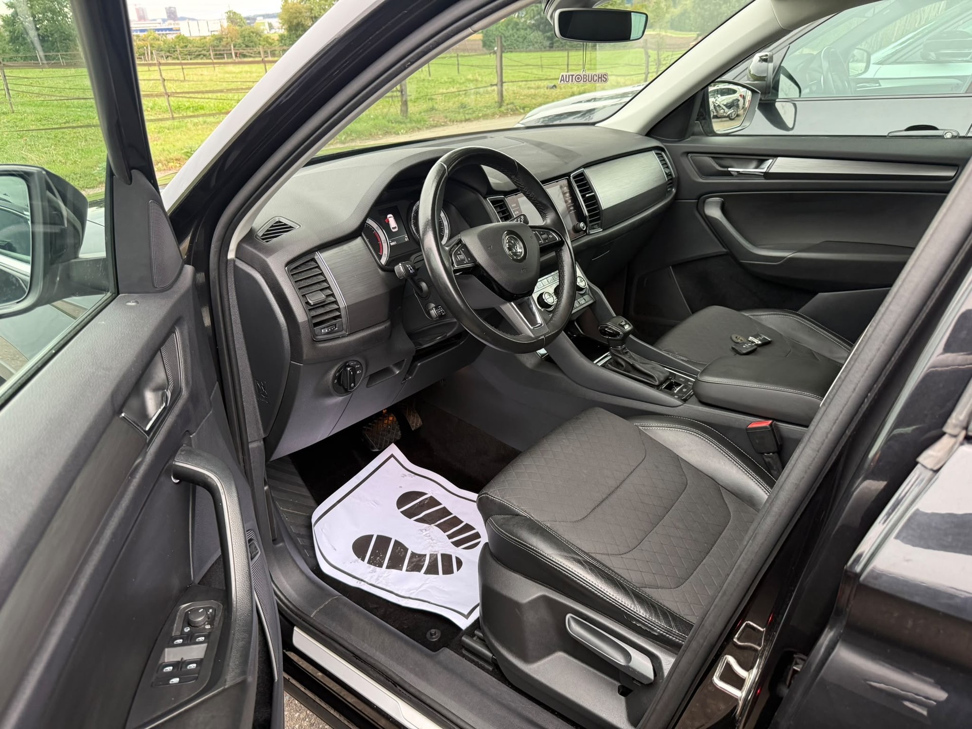 SKODA Kodiaq 2.0 TSI Ambition 4x4-image-10