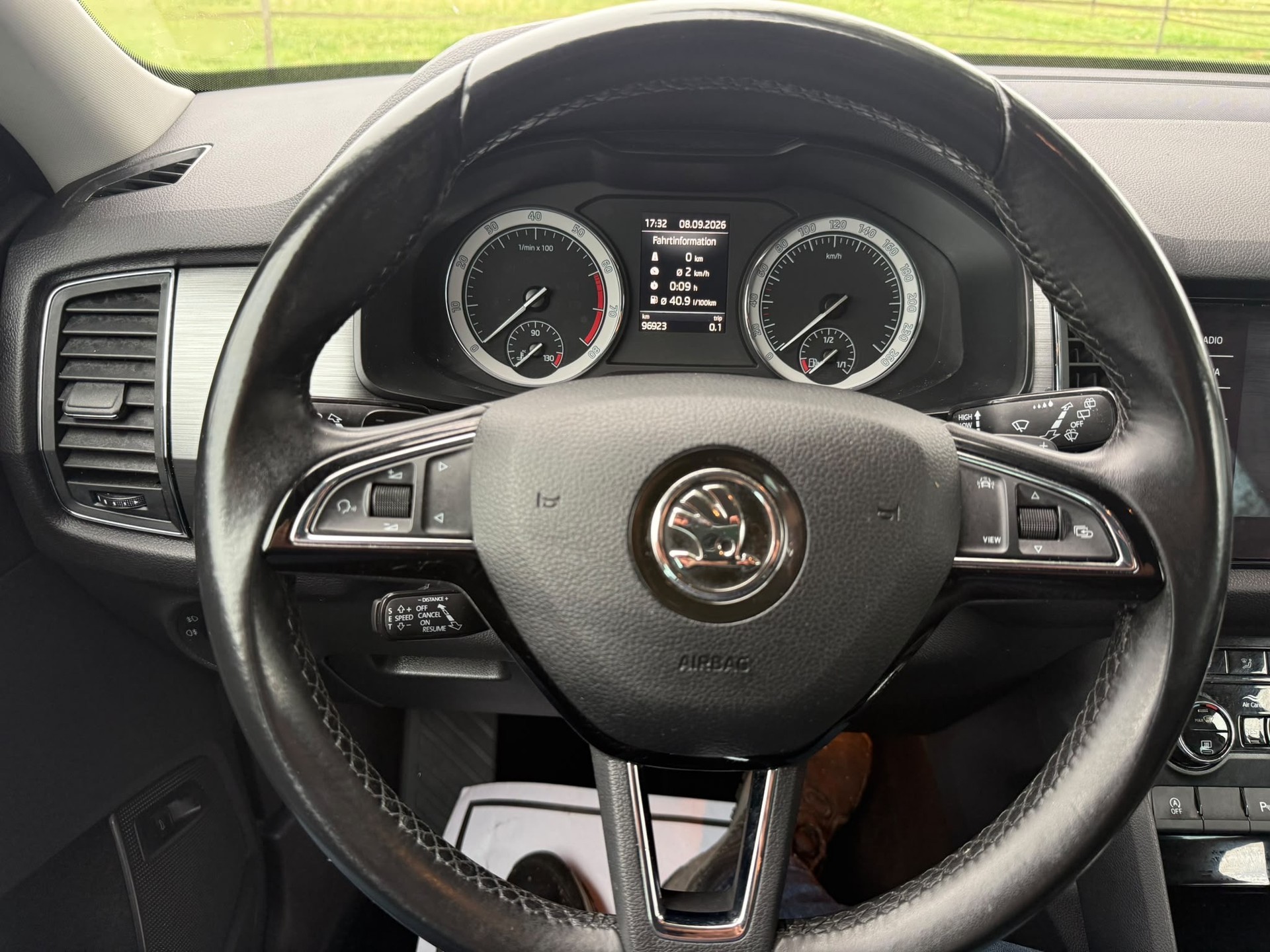 SKODA Kodiaq 2.0 TSI Ambition 4x4-image-11
