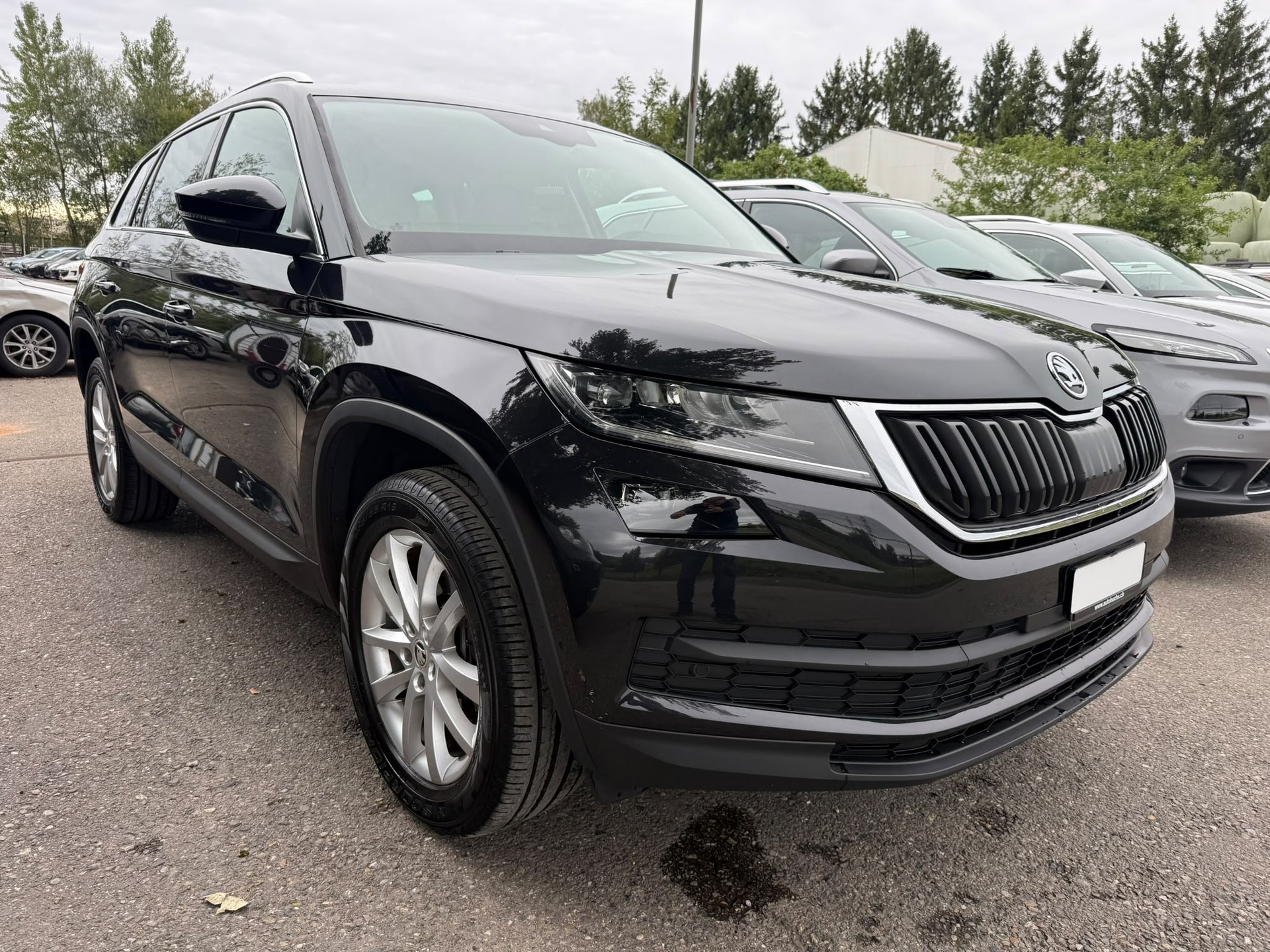 SKODA Kodiaq 2.0 TSI Ambition 4x4-image-2