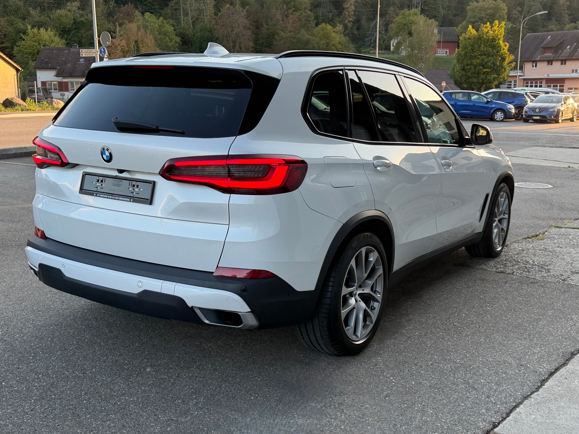 BMW X5 xDrive 30d xLine Steptronic-image-3