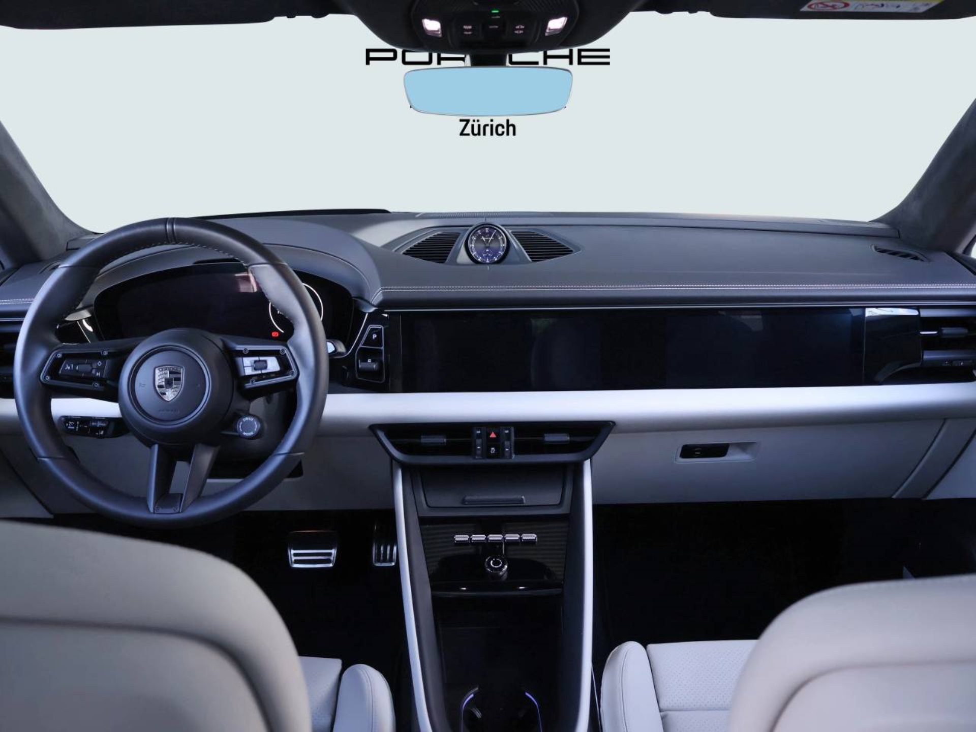 PORSCHE Macan Turbo-image-10