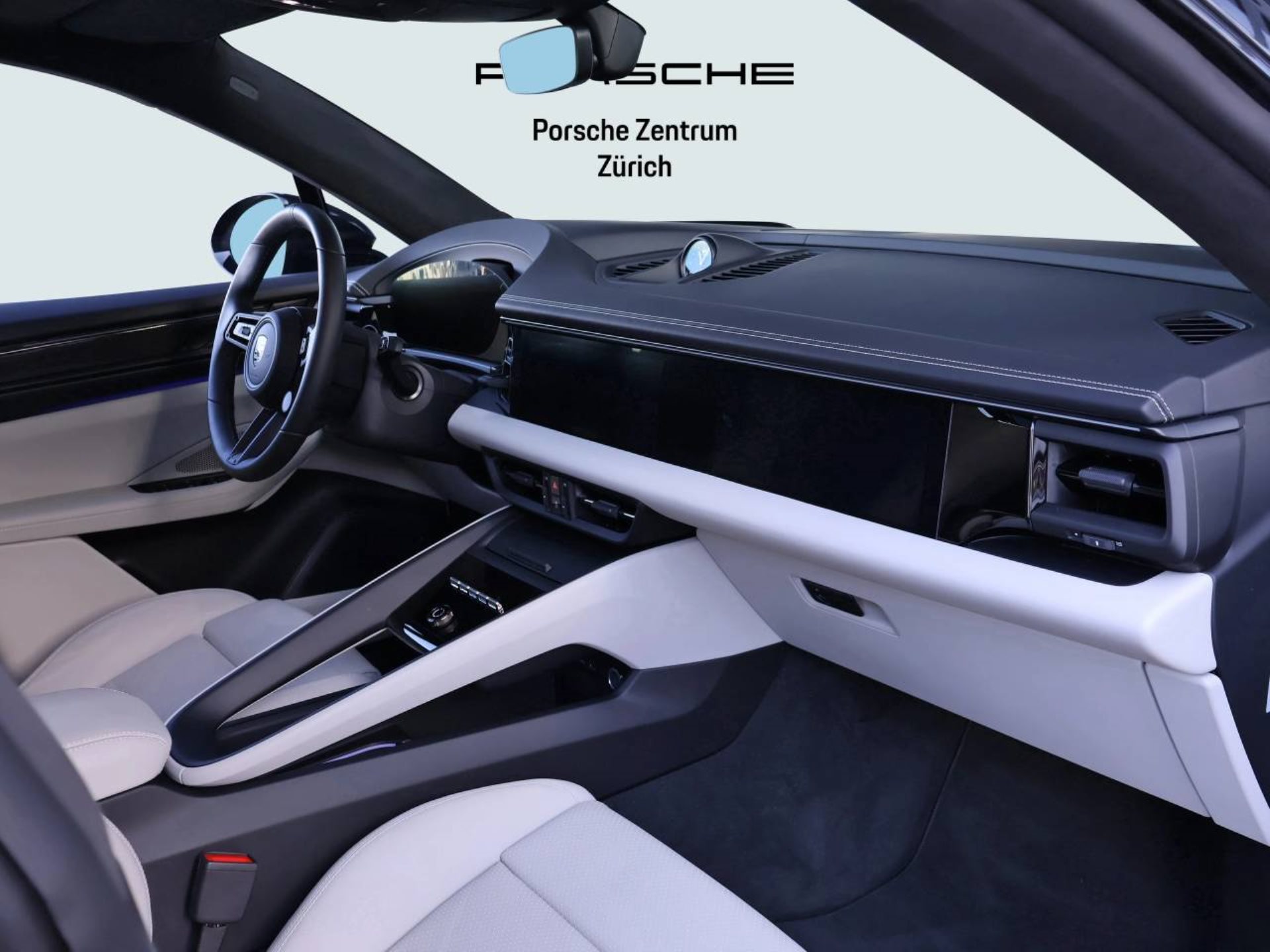 PORSCHE Macan Turbo-image-11