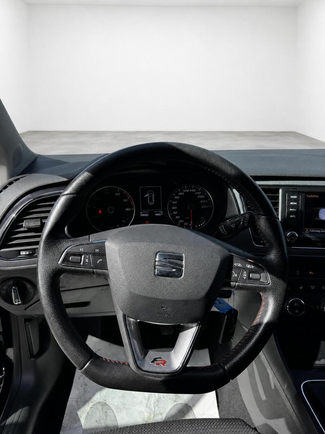 SEAT Leon 1.4 TSI FR-image-7