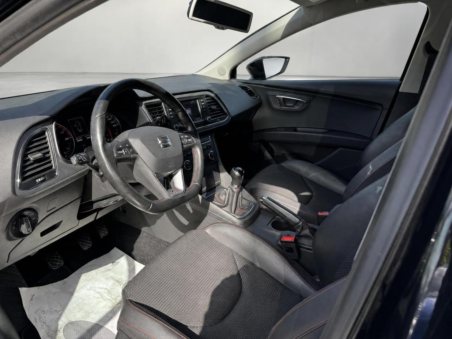SEAT Leon 1.4 TSI FR-image-11