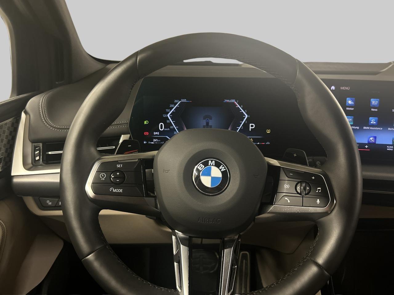 BMW 220i AT M Sport-image-16