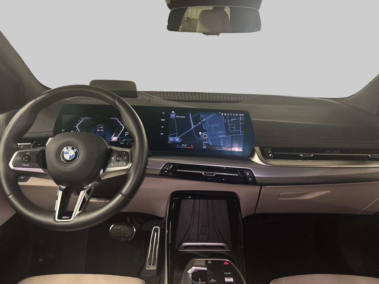 BMW 220i AT M Sport-image-15
