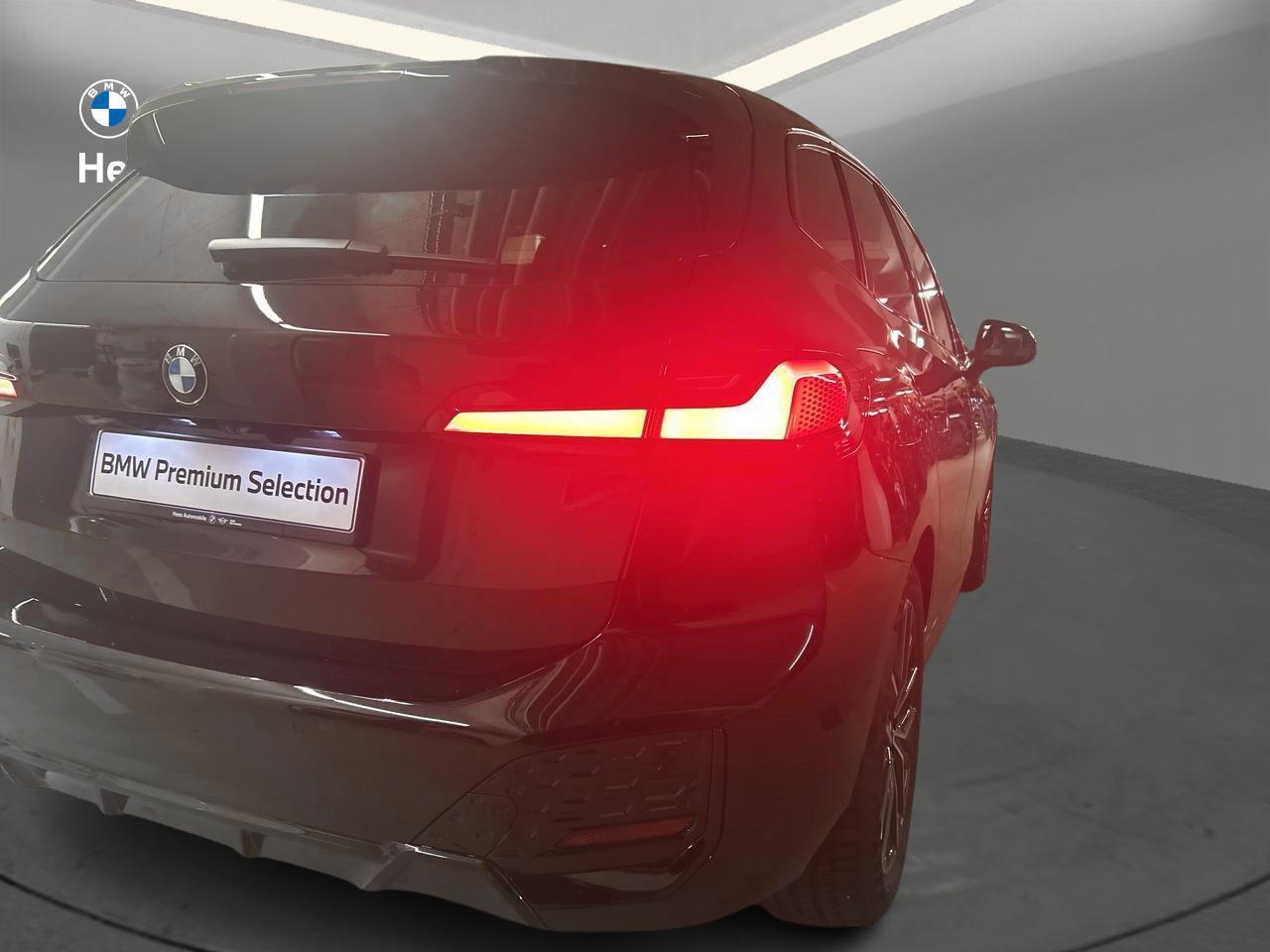 BMW 220i AT M Sport-image-10