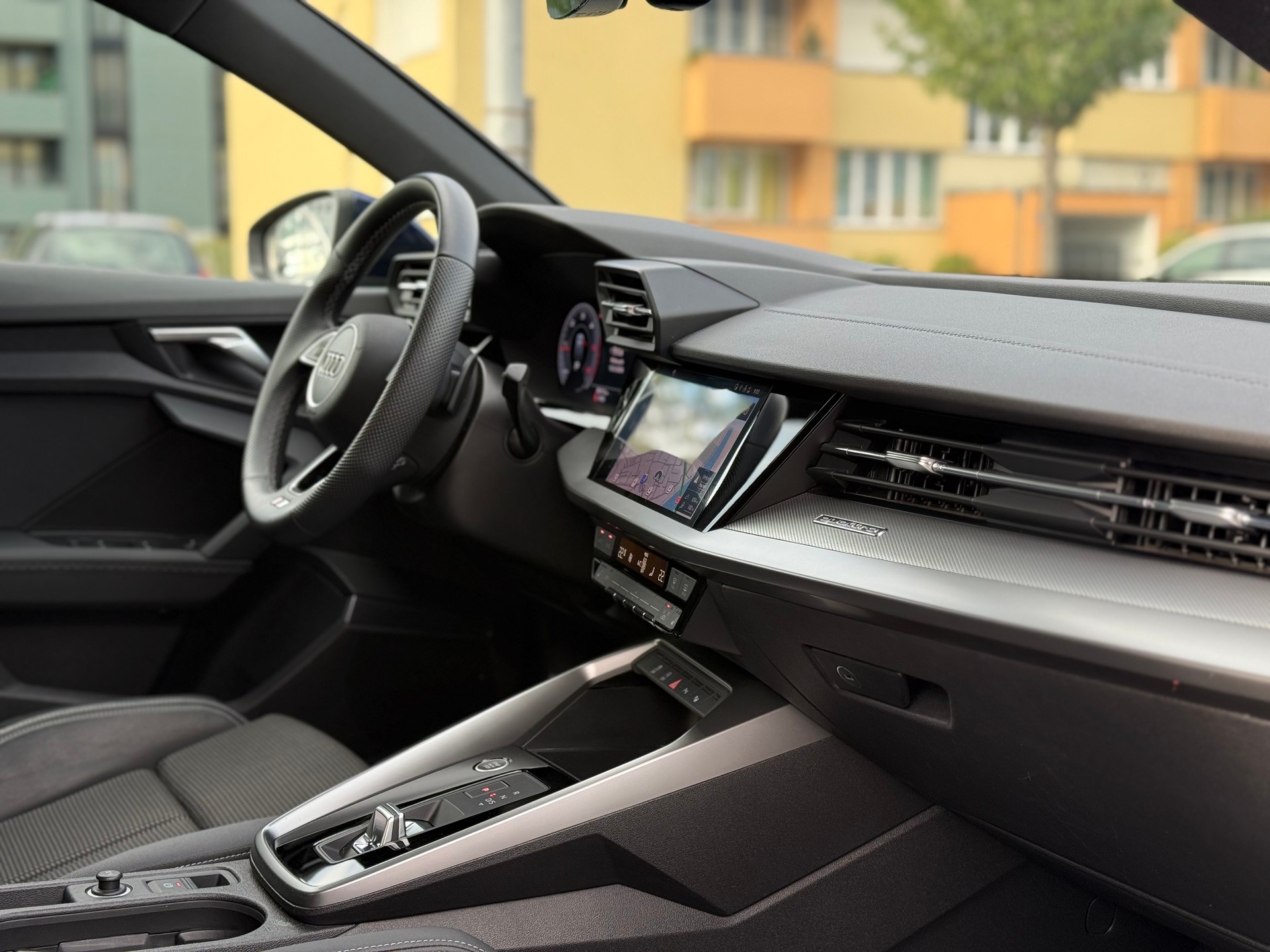 AUDI A3 Sportback 2.0 40 TDI S Line quattro S-Tronic-image-18
