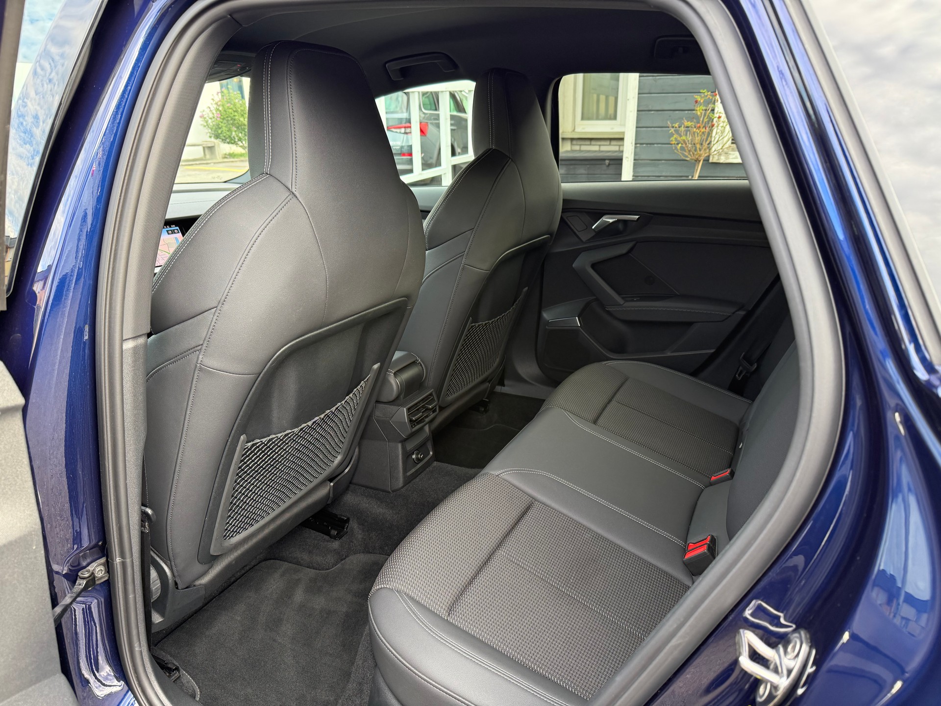 AUDI A3 Sportback 2.0 40 TDI S Line quattro S-Tronic-image-12