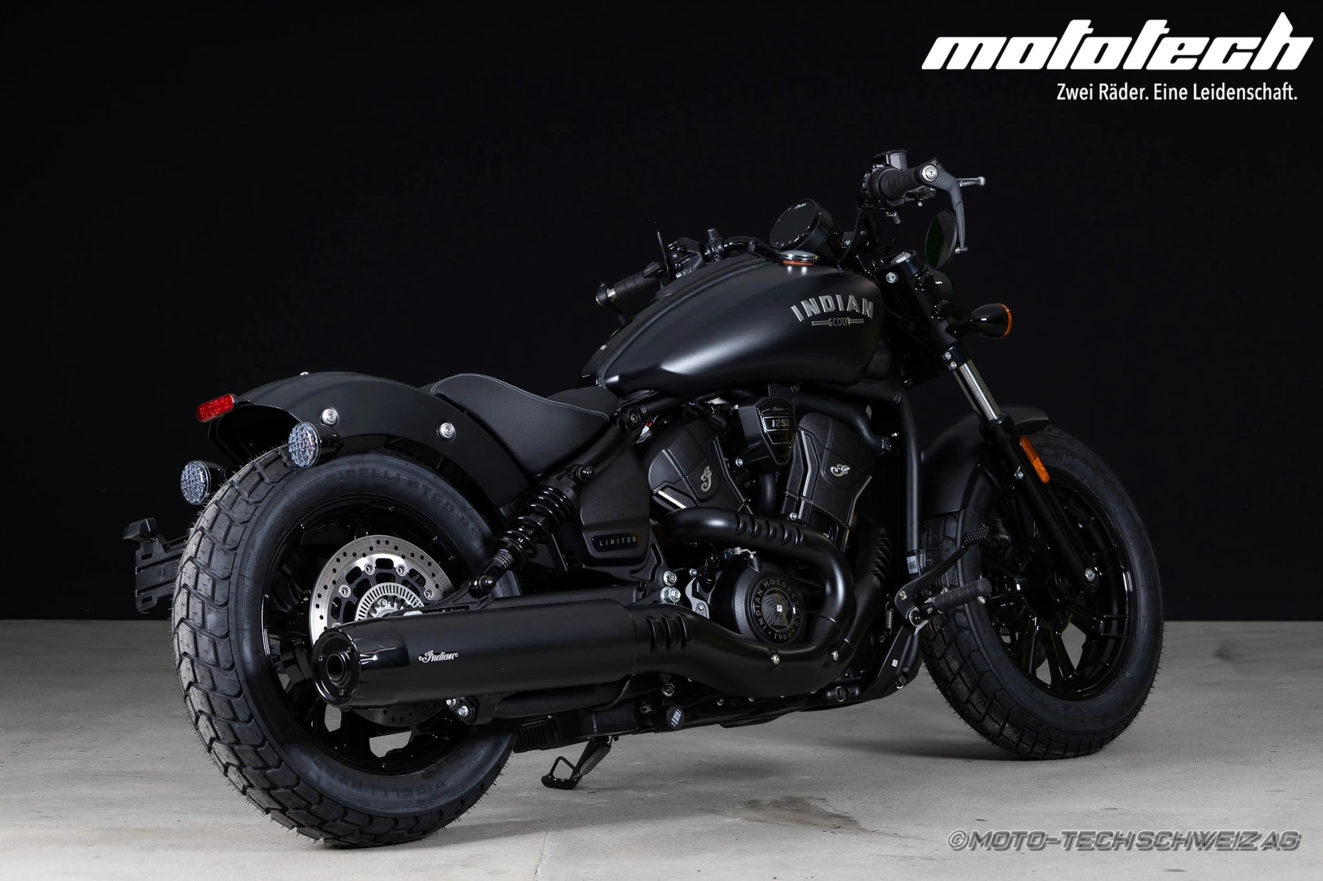 INDIAN Bobber 35 kW-showroom-element-2