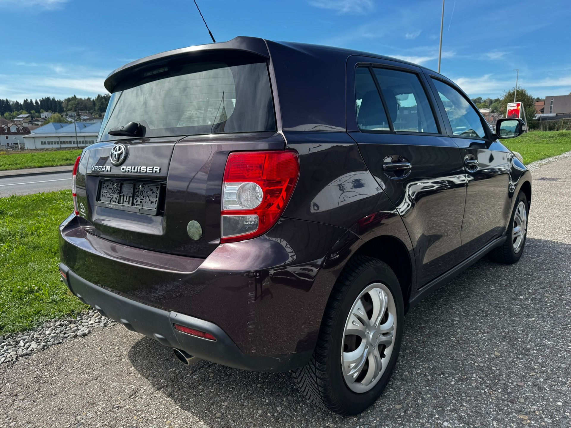TOYOTA UrbanCruiser 1.4 D-4D Linea Terra 4WD-image-3