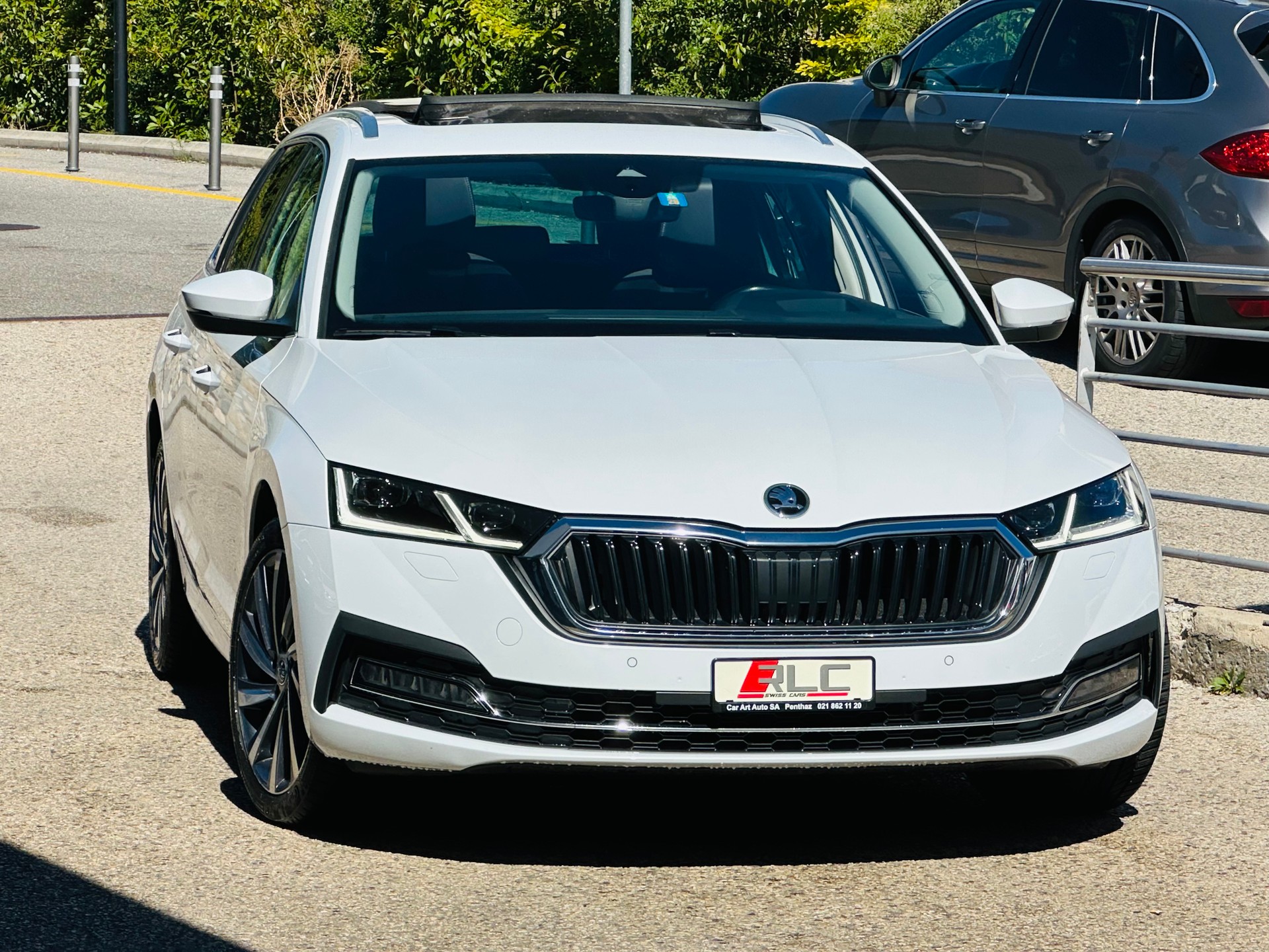 SKODA Octavia Combi 1.4 TSI PHEV DSG Style-image-5