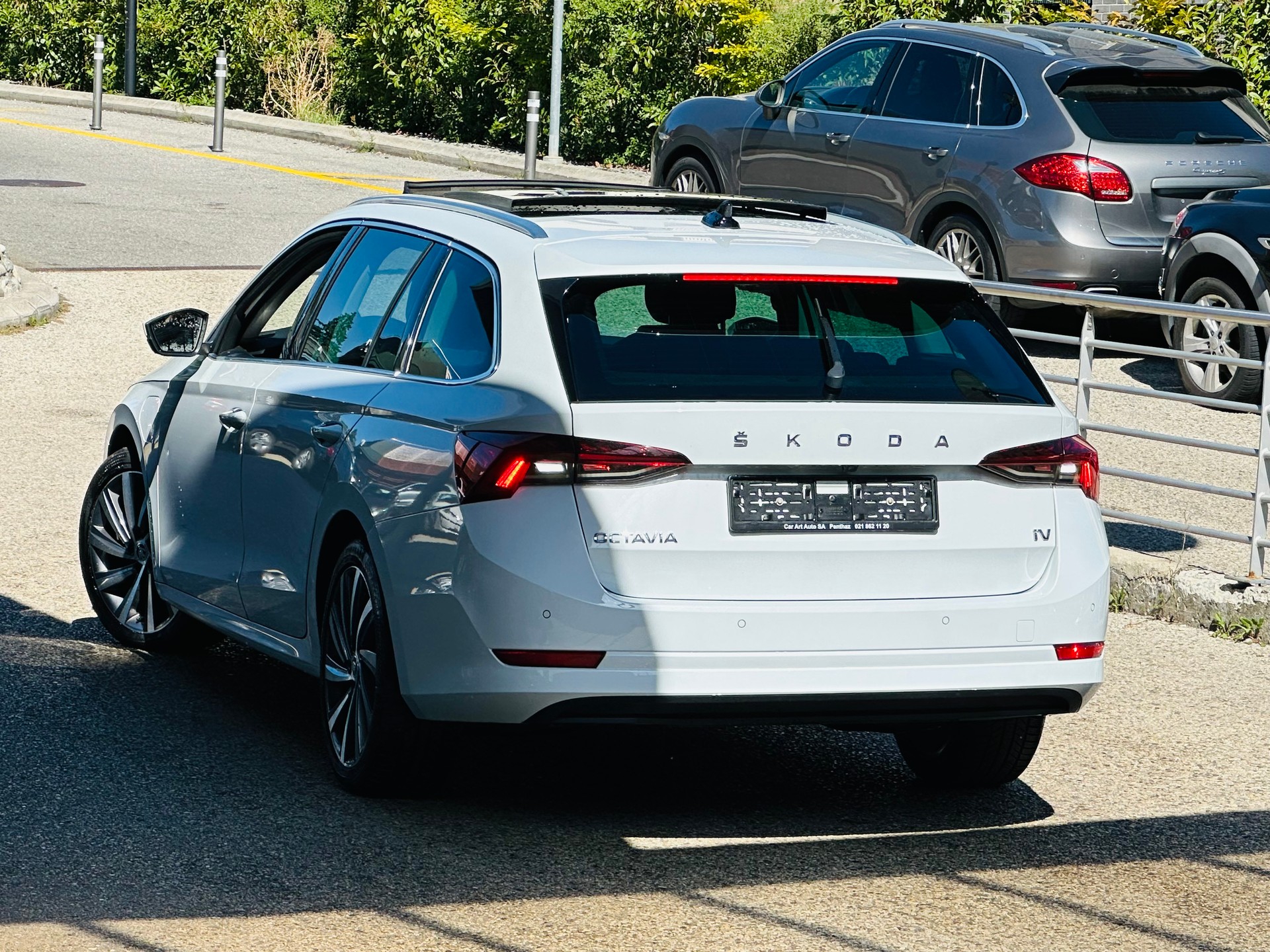 SKODA Octavia Combi 1.4 TSI PHEV DSG Style-image-6